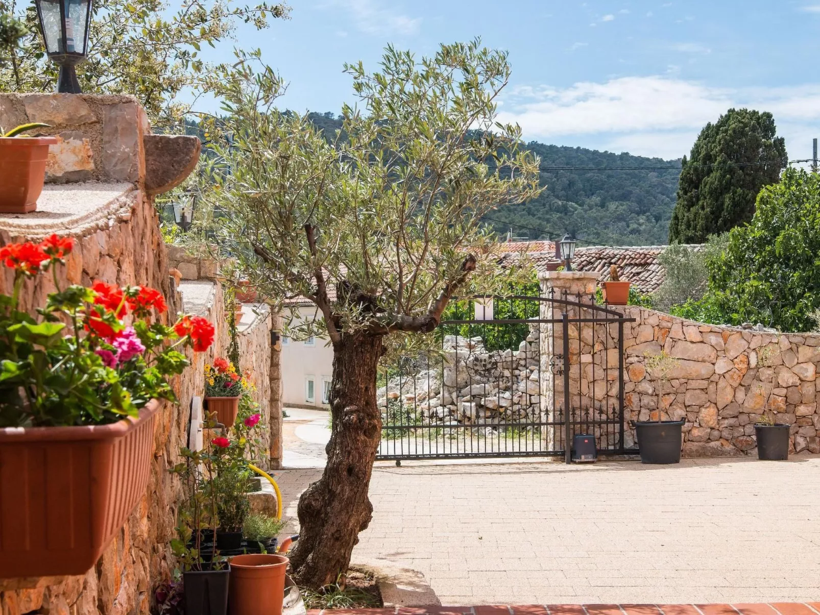 Appartement Casper mit Terrasse, Garten und Grill-Buiten