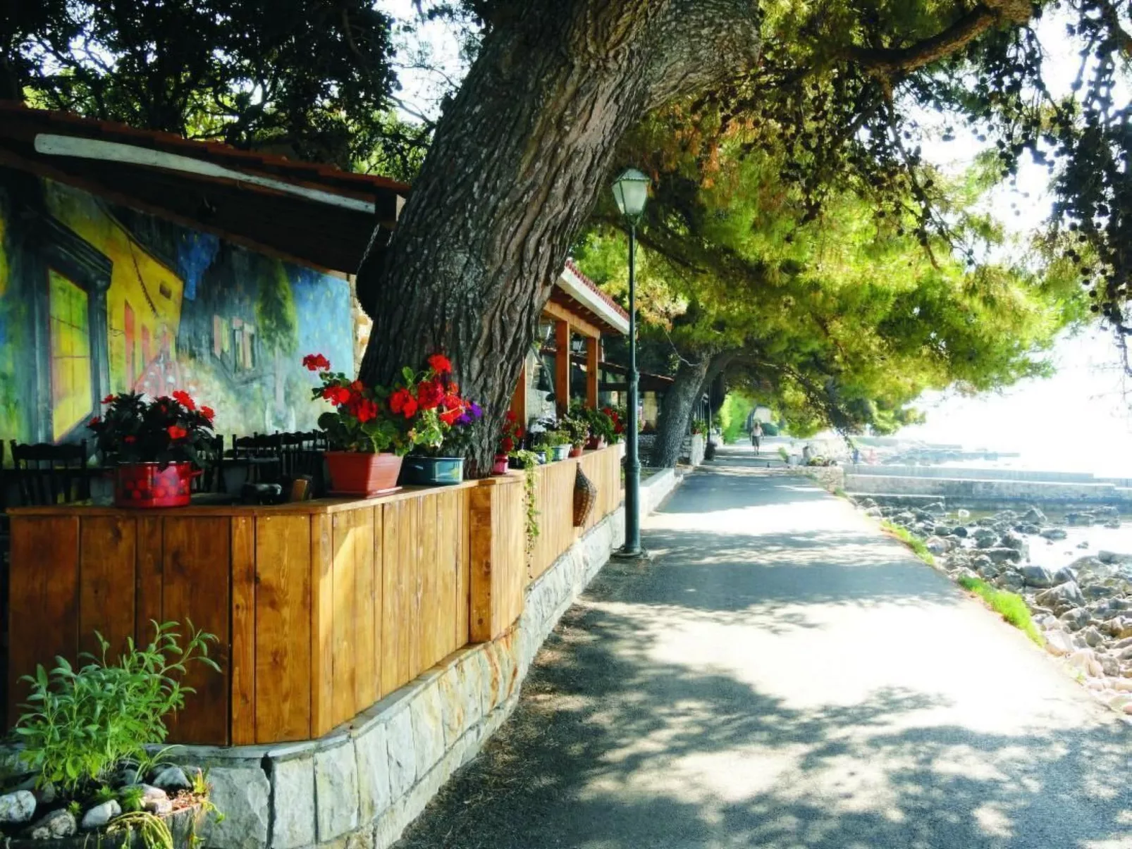 Karmen auf zwei Ebenen mit Garten-Buiten