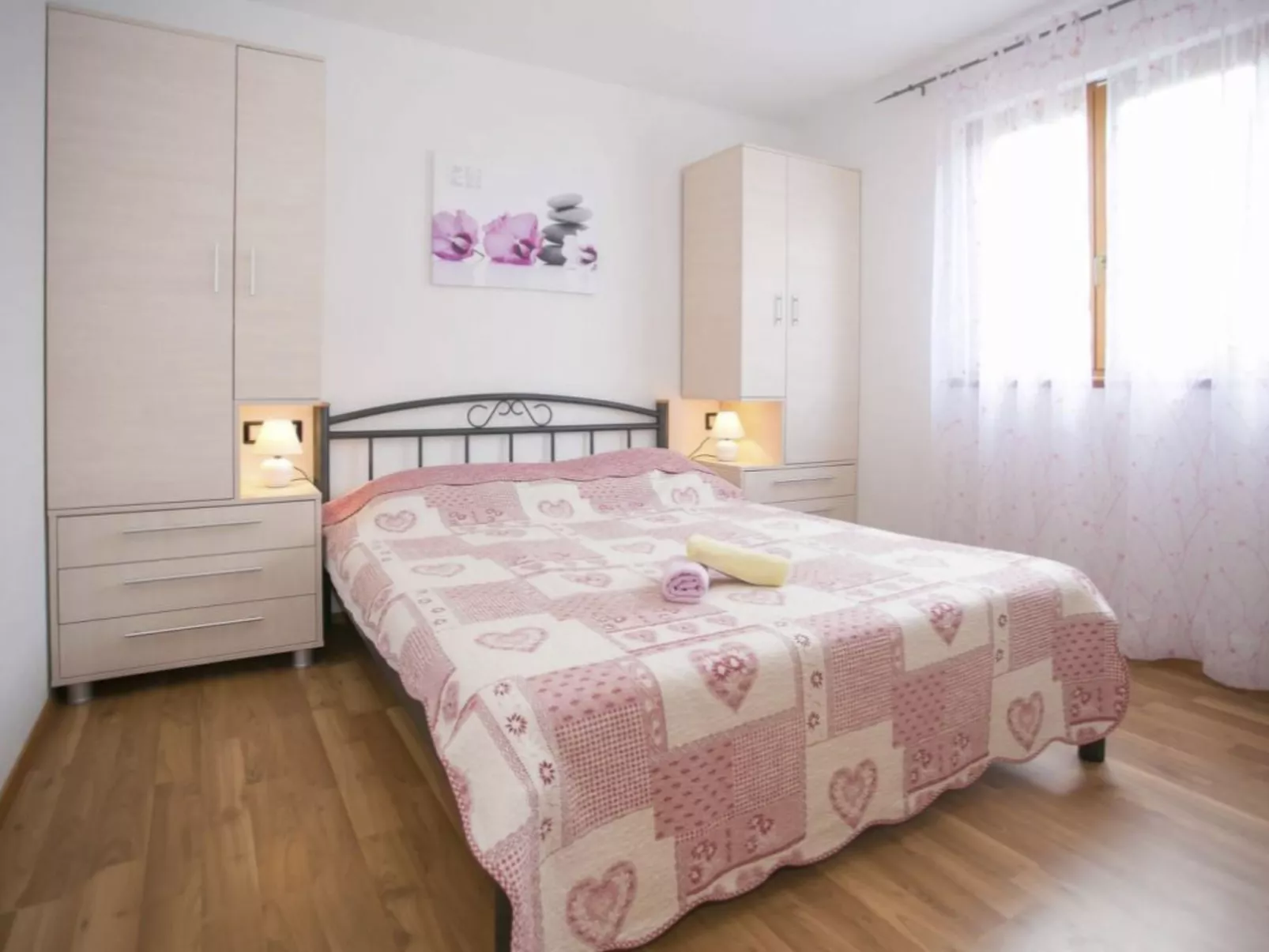 Valmonida mit Pool-Binnen