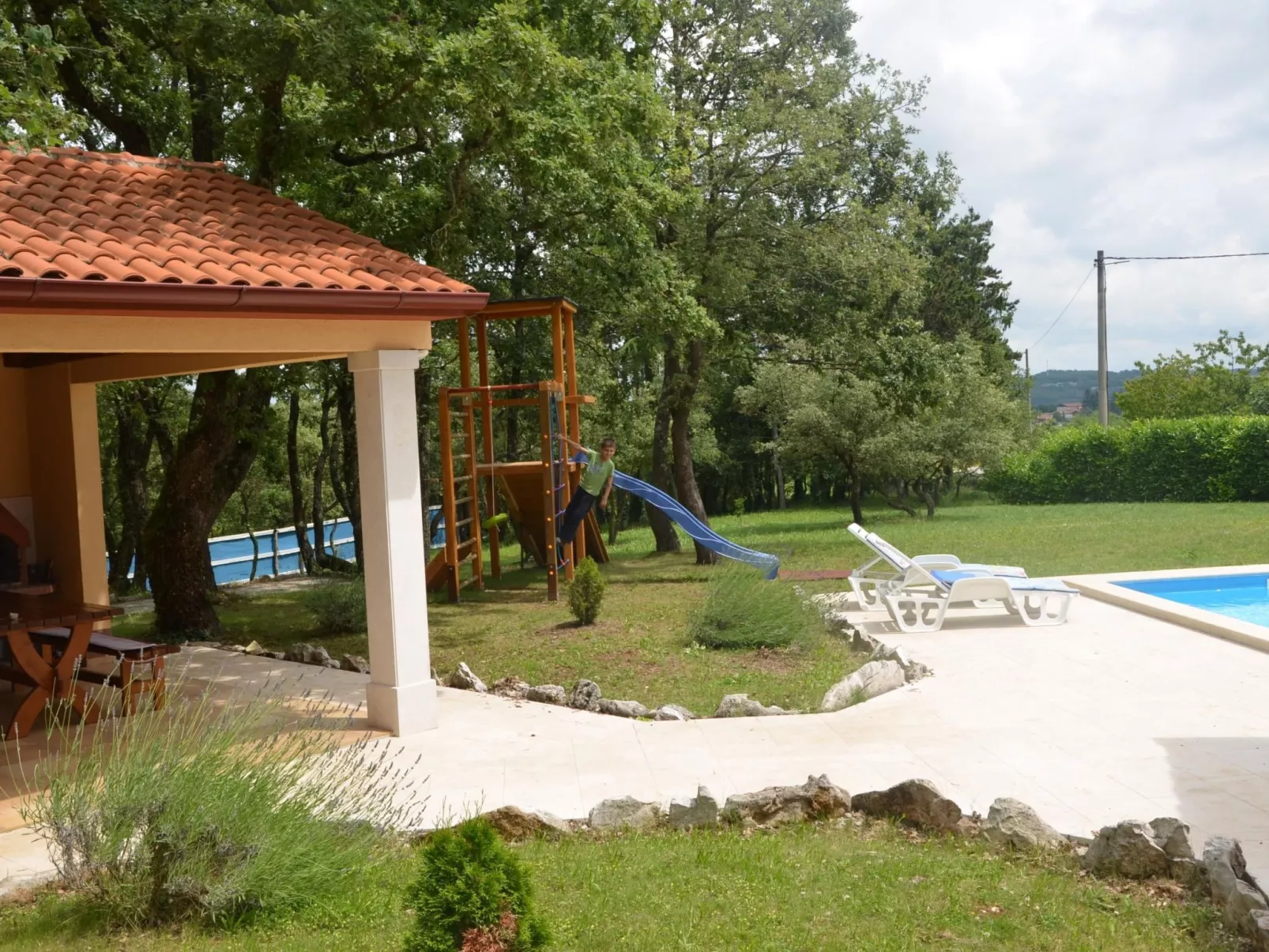 Landgut "Fragola" mit Blick auf die Berge-Buiten