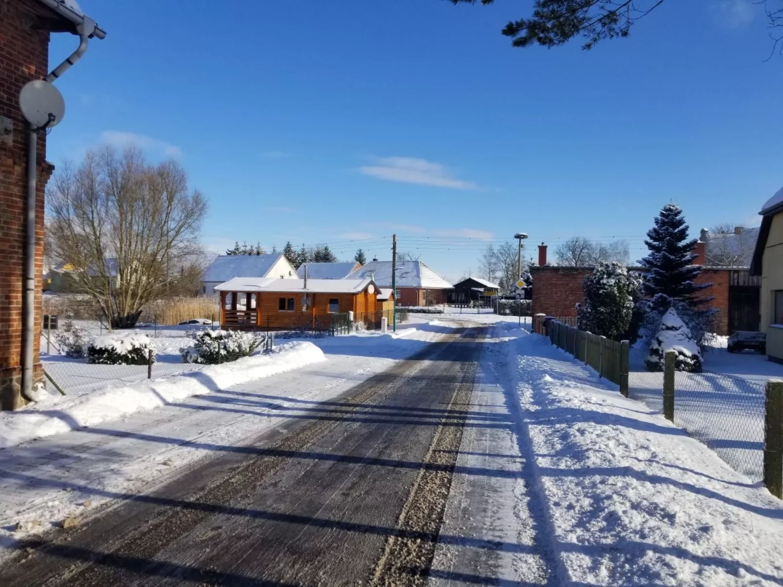Blockhaus mit eigenem See-Buiten