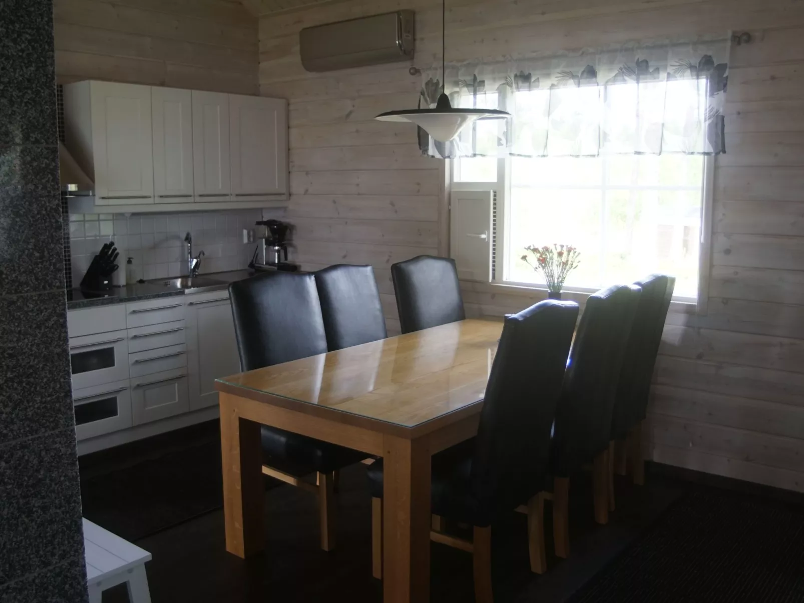 Ferienvilla mit Sauna und Garten am See-Binnen