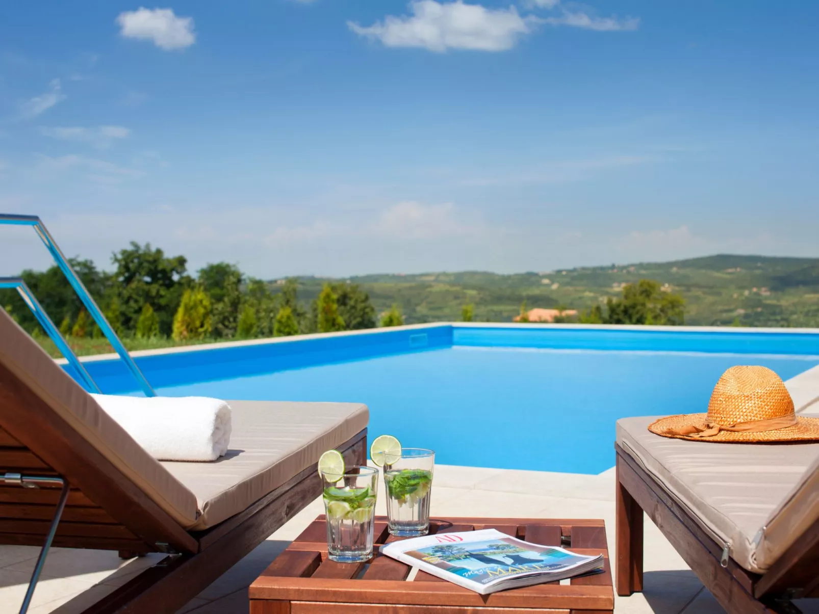 Mit Privatpool für 10 Personen ca. 400 m&sup2; in Bajkini, Istrien (Binnenland - Buiten