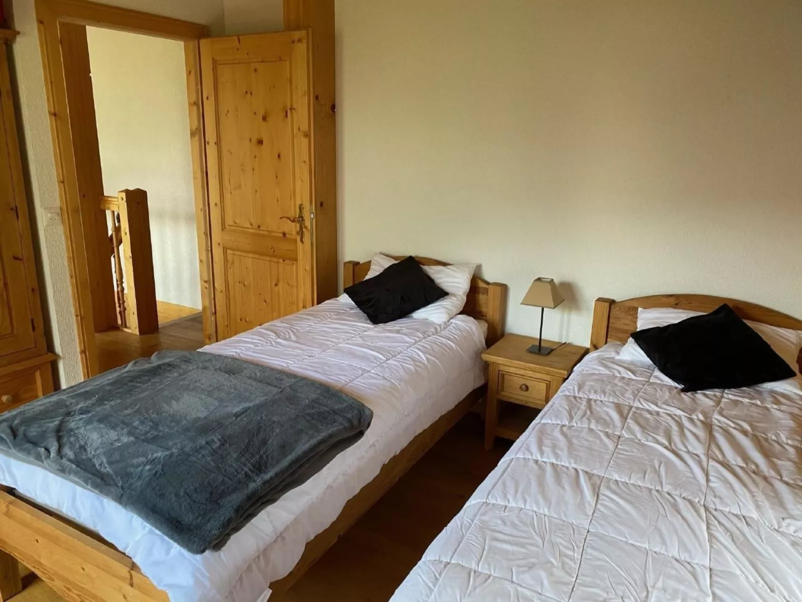 Chalet Alpilles - 4 Zi. mit atemberaubender Aussicht-Binnen