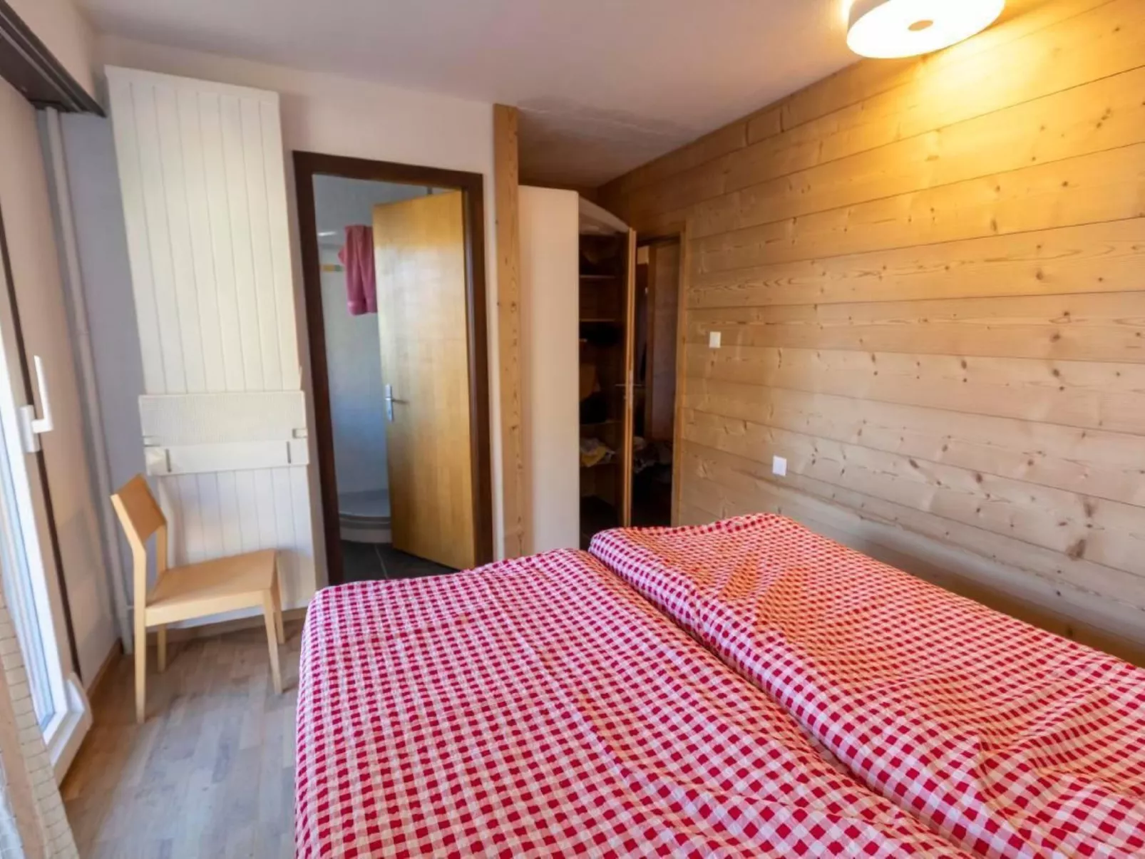 3 Zi FeWo App 23. Le Miroi an Skipiste-Binnen