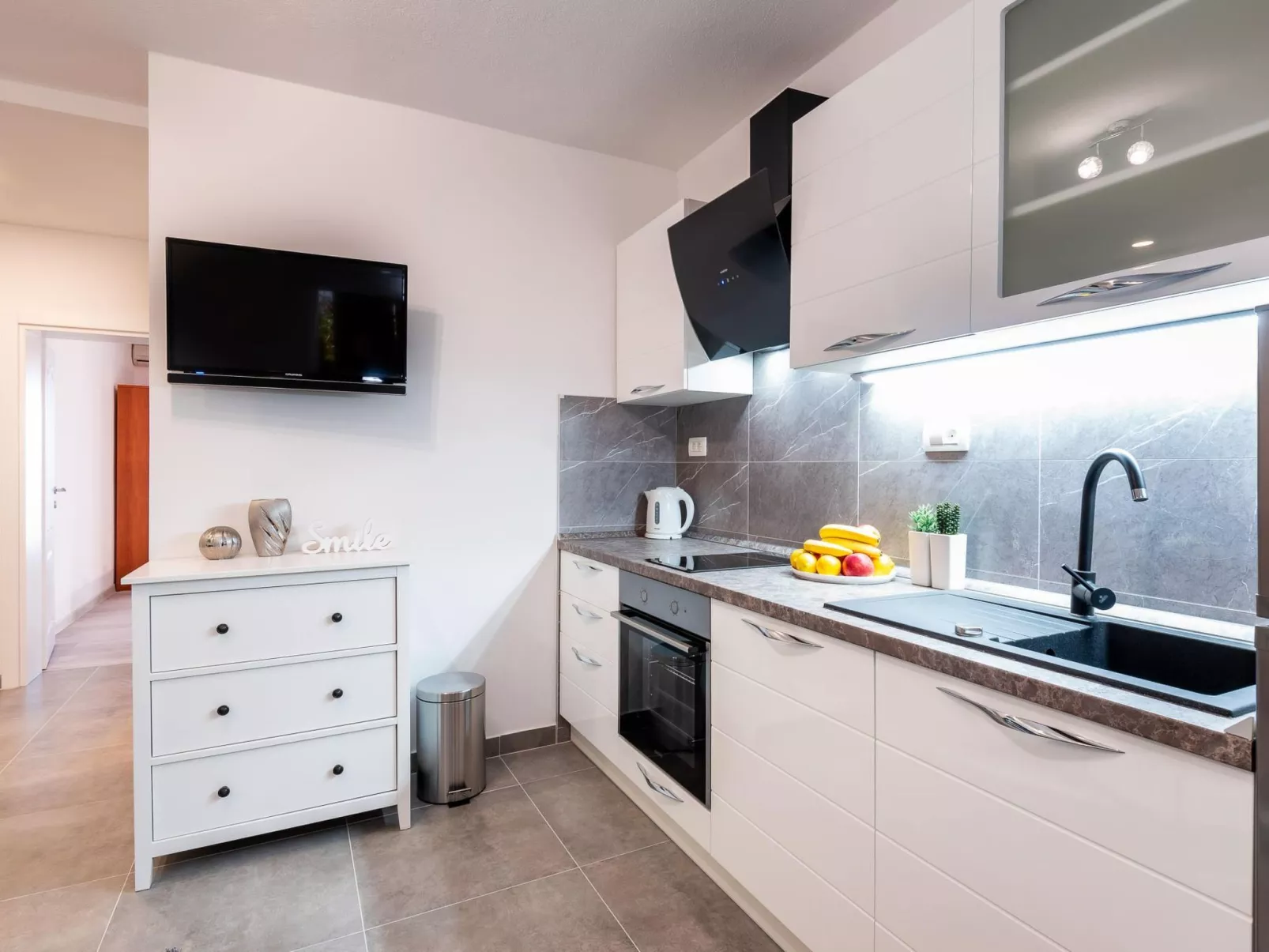 Mit privater Terrasse-Binnen