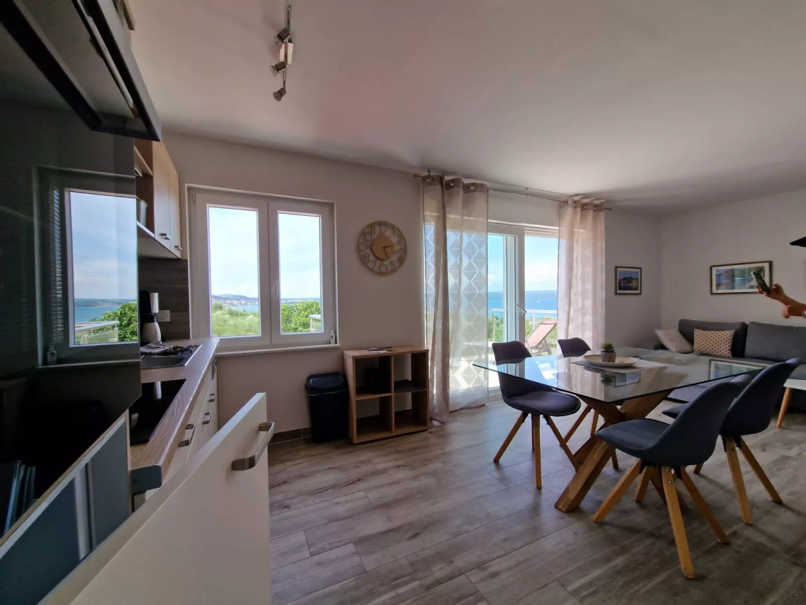 Großes Ferienhaus zur alleinigen Nutzung mit Pool-Binnen