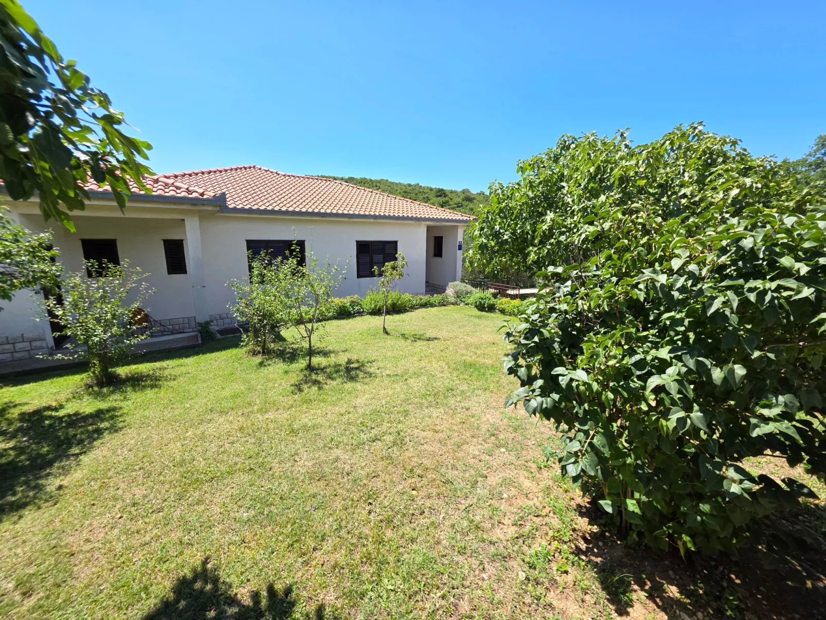 In Novi Vinodolski mit Grill, Garten und Terrasse-Buiten