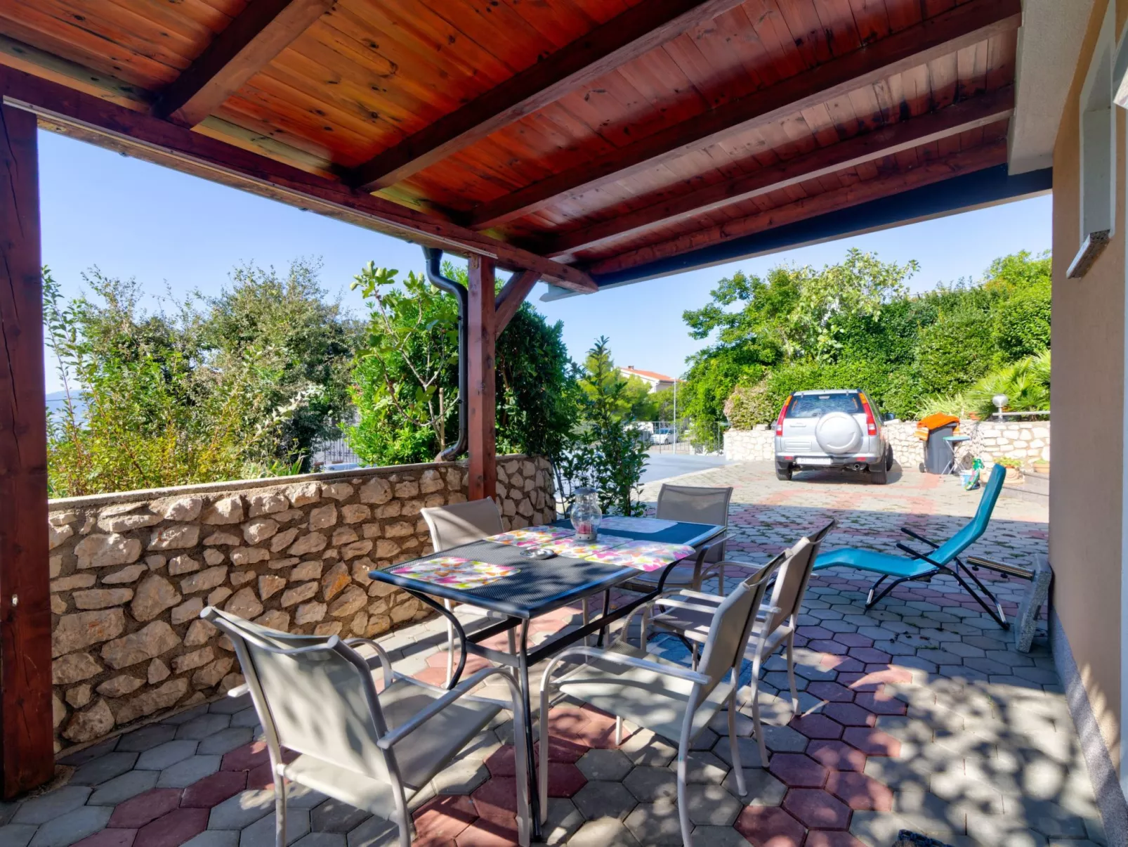 Wohnung mit Terrasse-Buiten