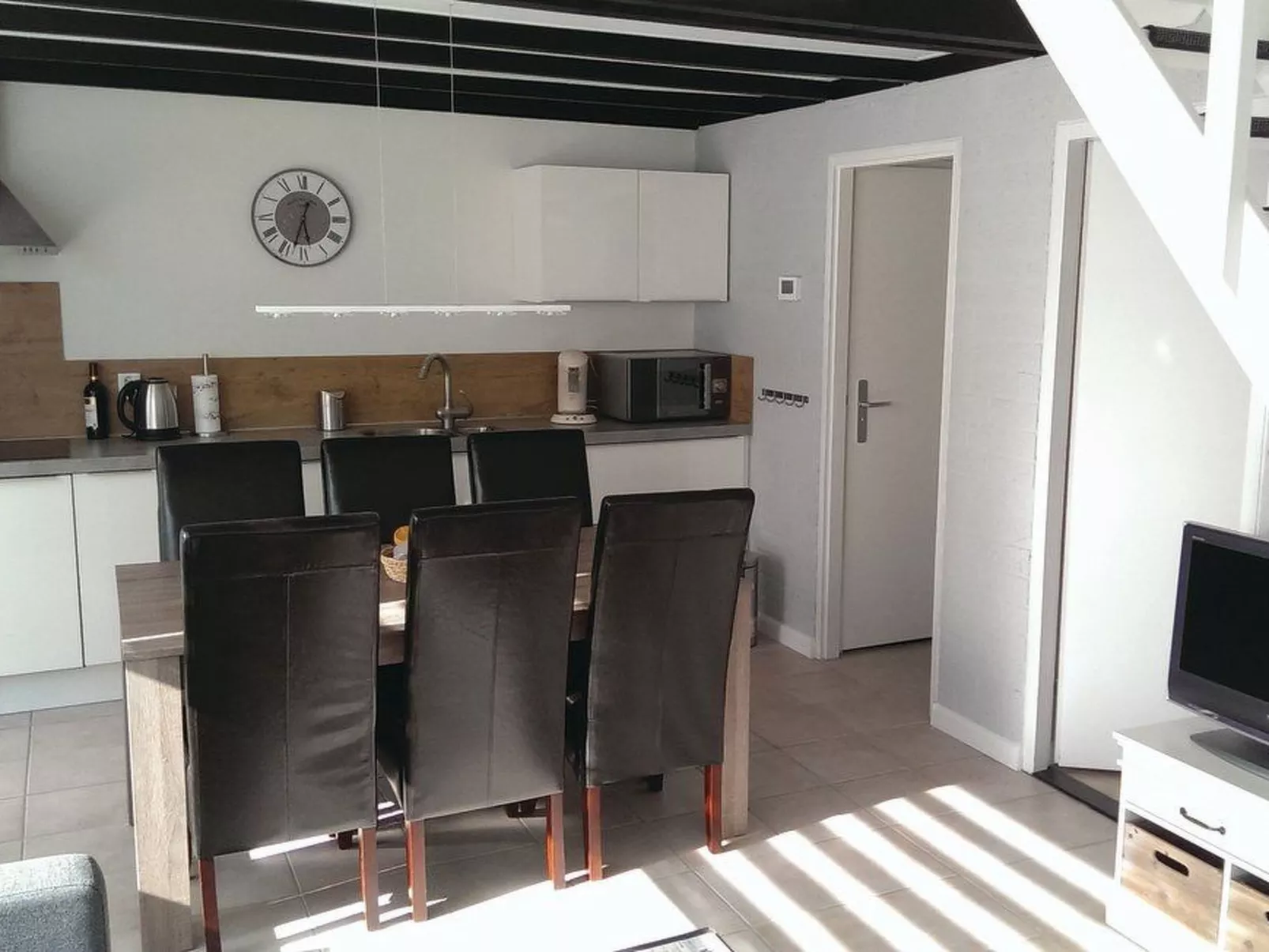 "Buurtweg213" mit Schwimmbad-Image-tags.info