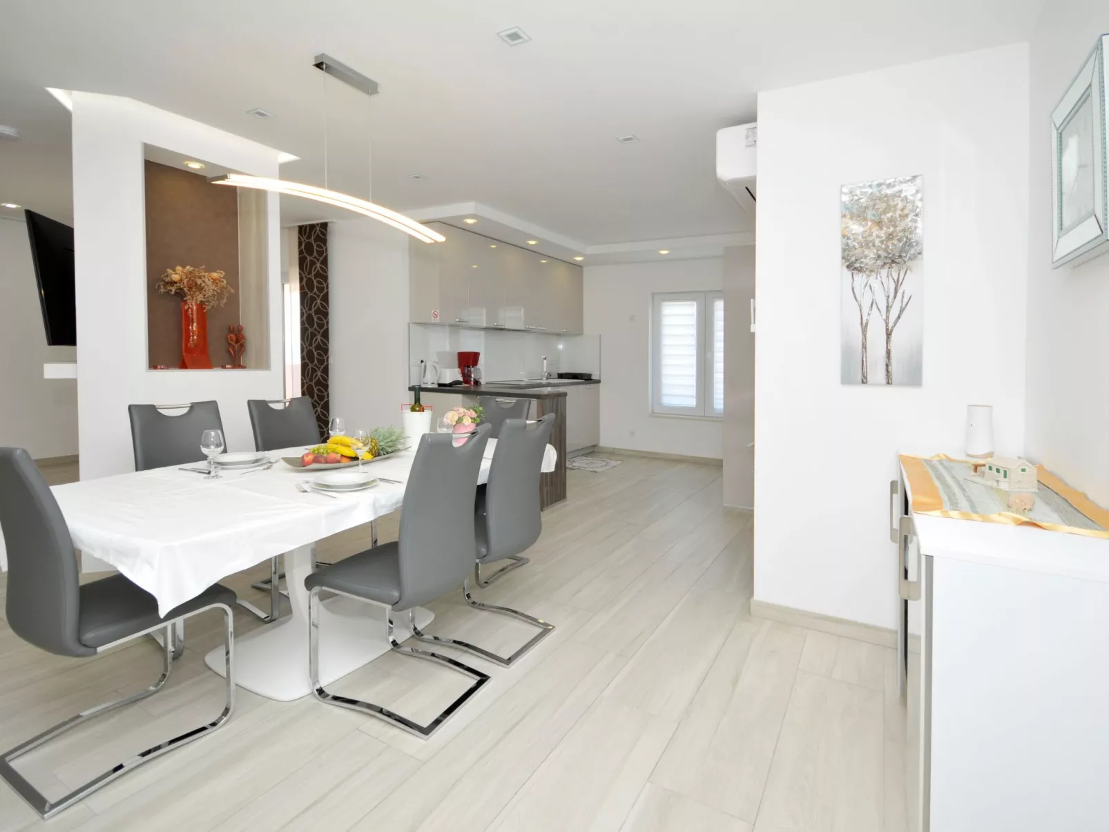 Villa Rimac in Kastel Stafilic mit Garten, Grill-Binnen