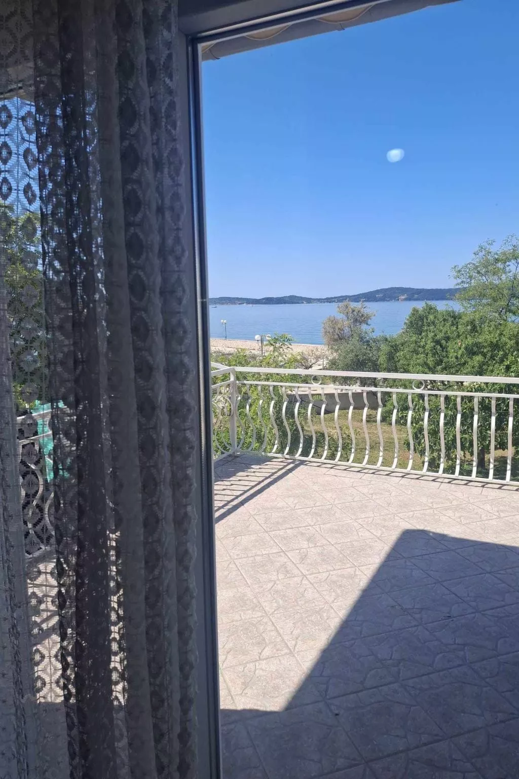 Sonnige Wohnung "Bepo" mit Blick auf das Wasser - Buiten