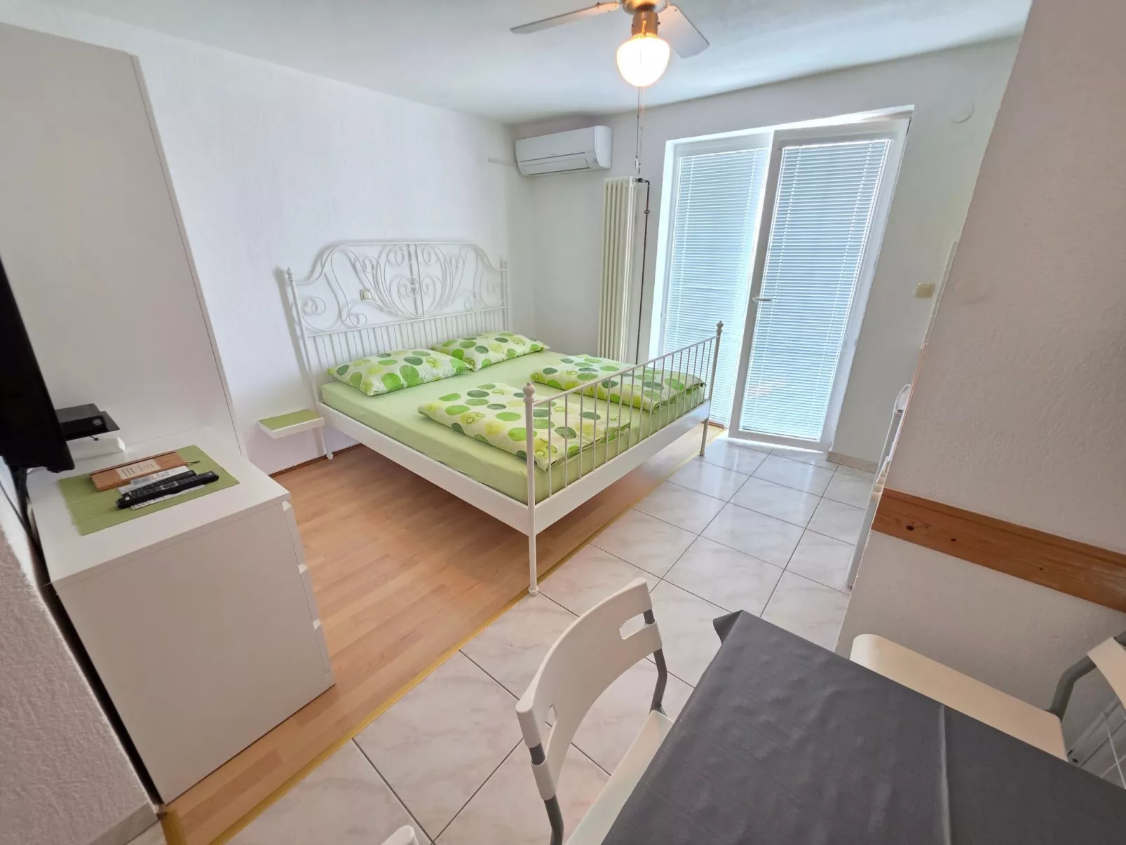 Wohnung für 4 Personen, 150m vom Strand entfernt-Binnen