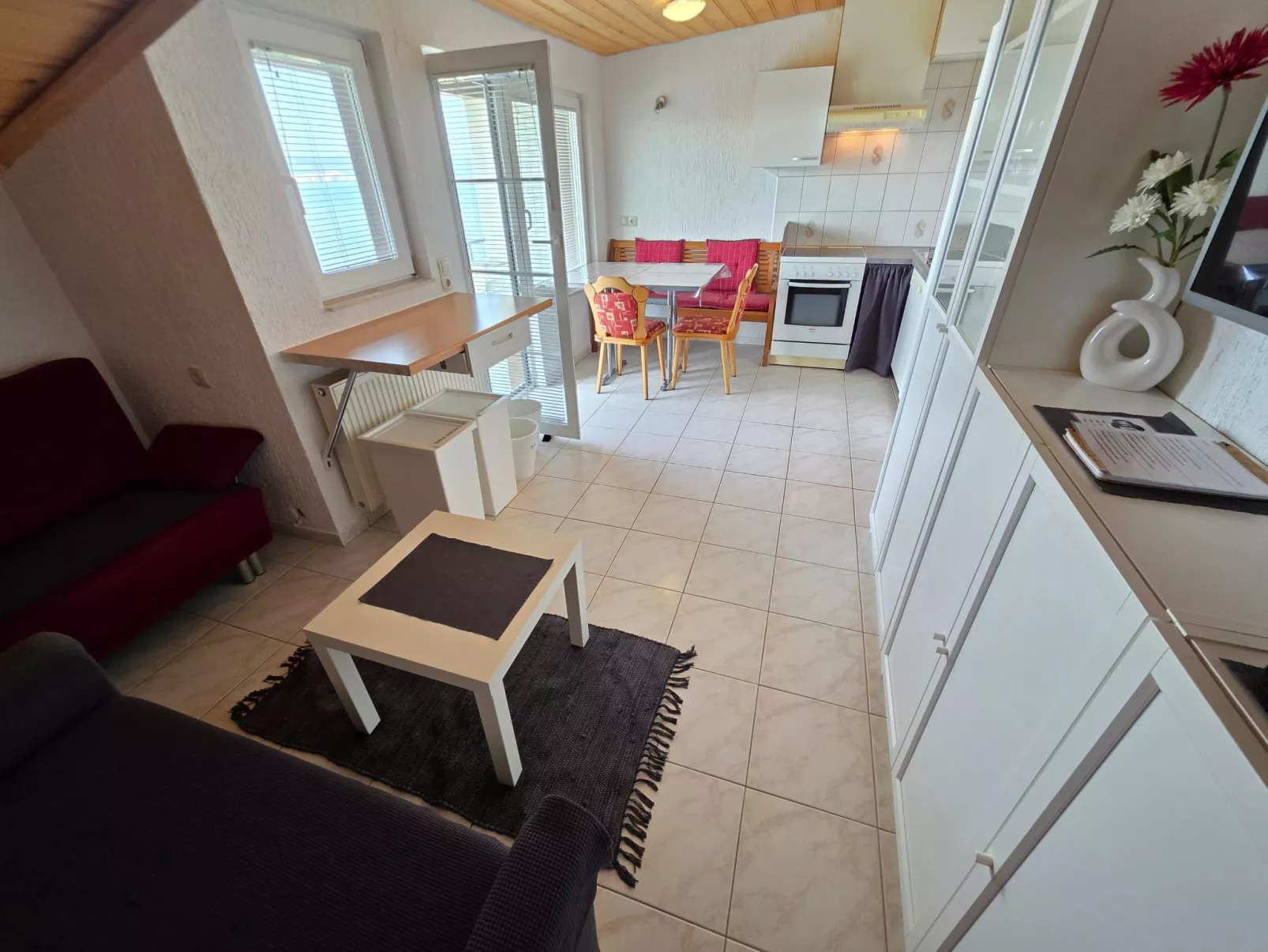 Wohnung mit Balkon, 150 m vom Strand entfernt-Binnen