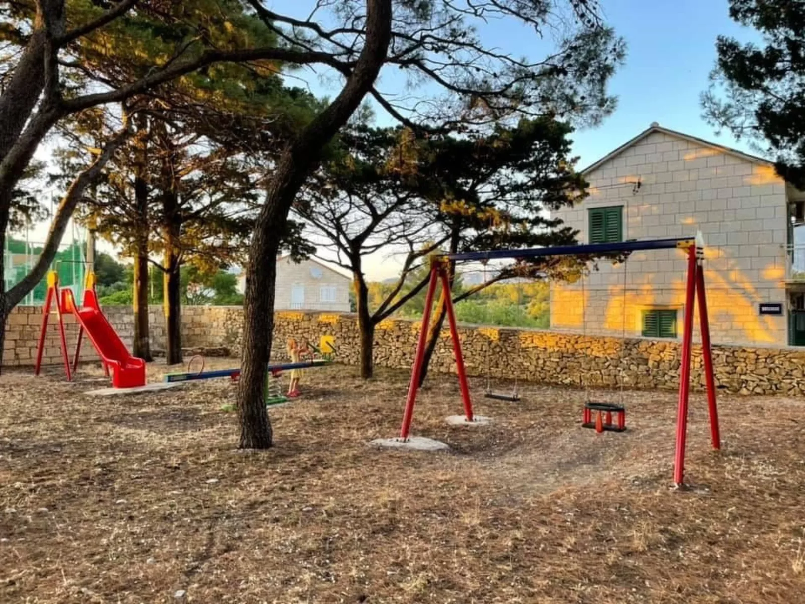 Hütte "Moj mir" mit Blick auf das Wasser-Buiten
