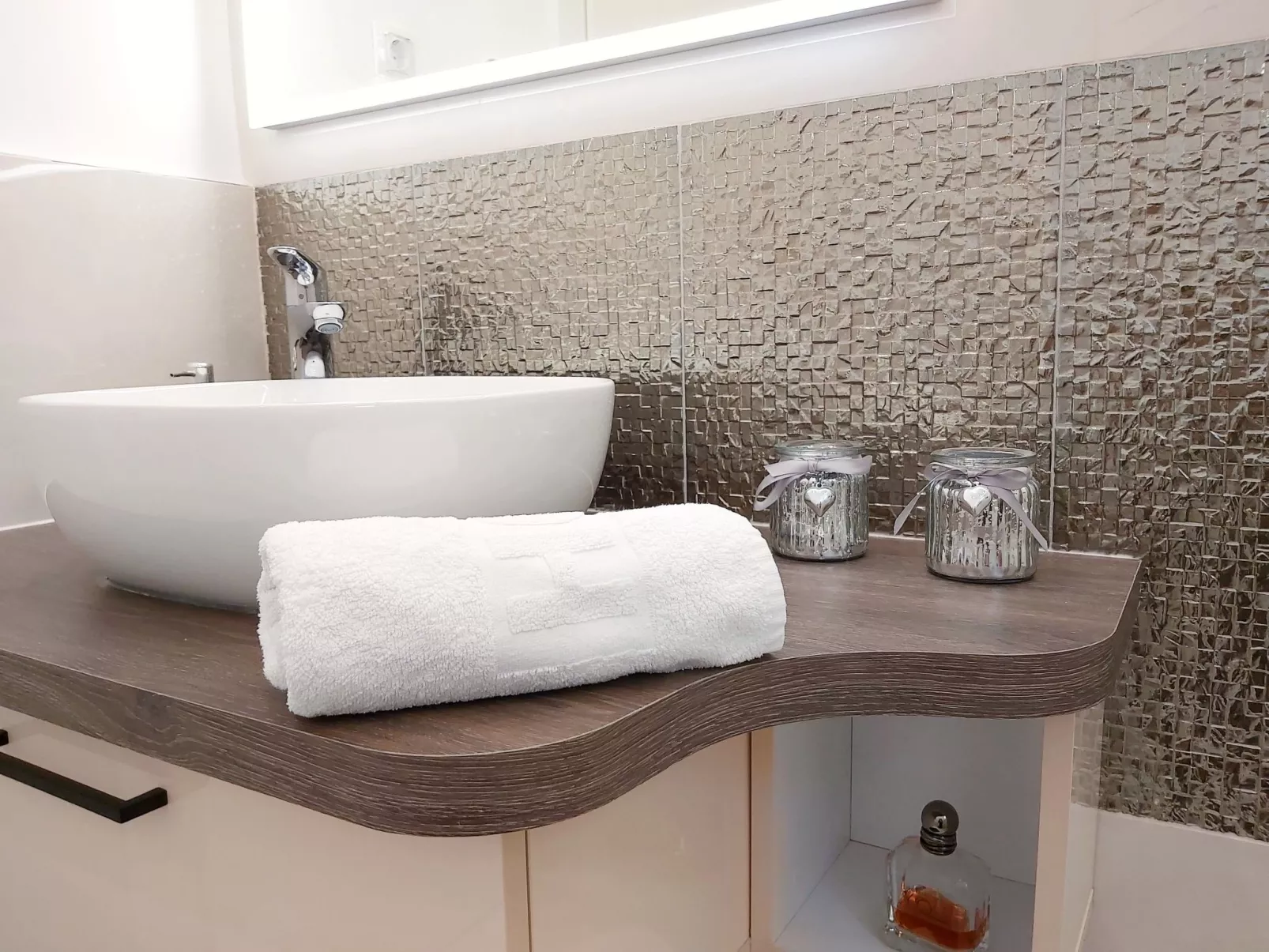 Beheiztes Schwimmbad, Familienappartement mit Meerblick-Binnen