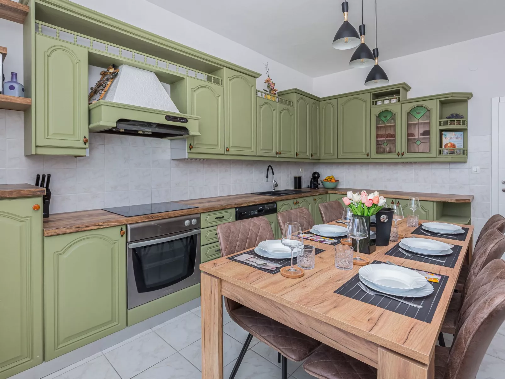 Ferienvilla 'Villa Zarello-Binnen