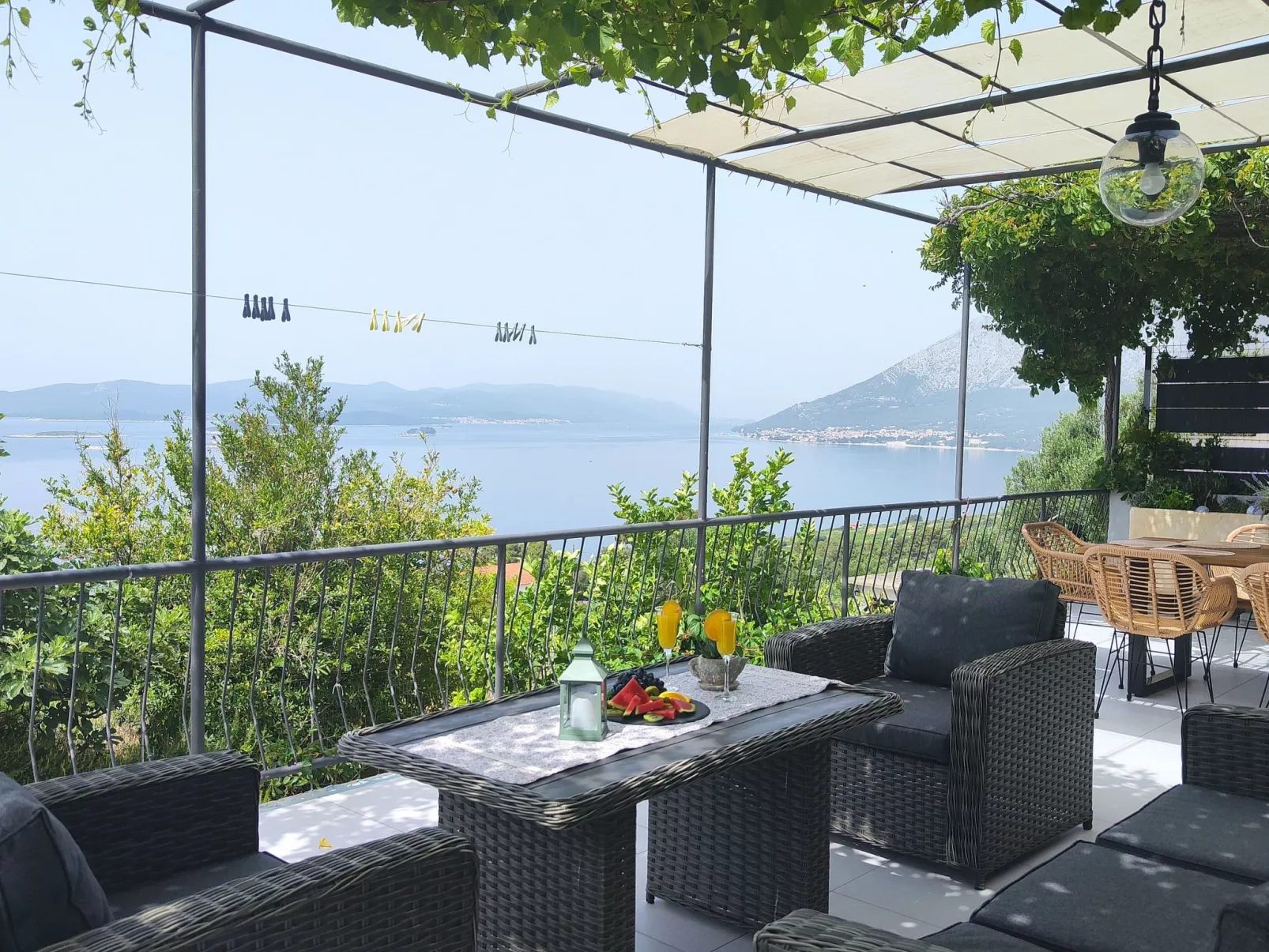 Mit Blick auf das Wasser-Binnen