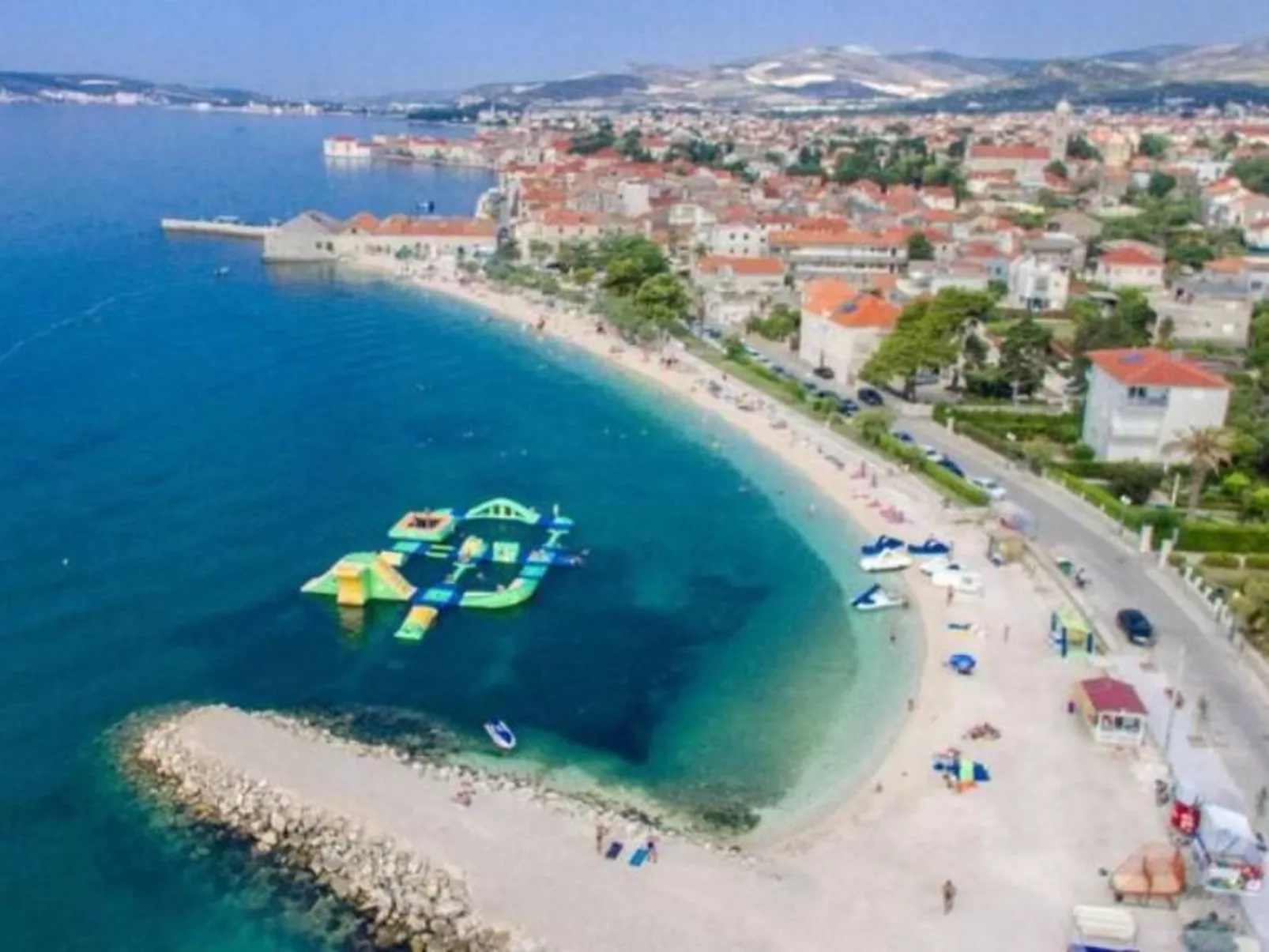 "Florami" mit Dachterrasse - Buiten