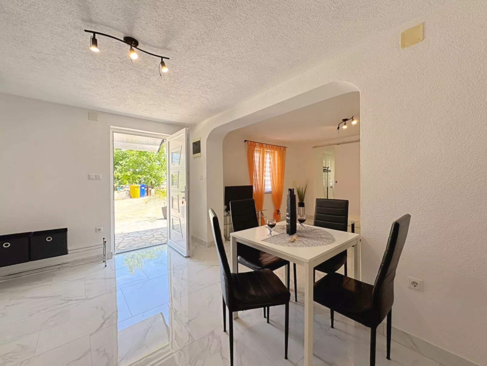 Apartment TOP 1-Binnen