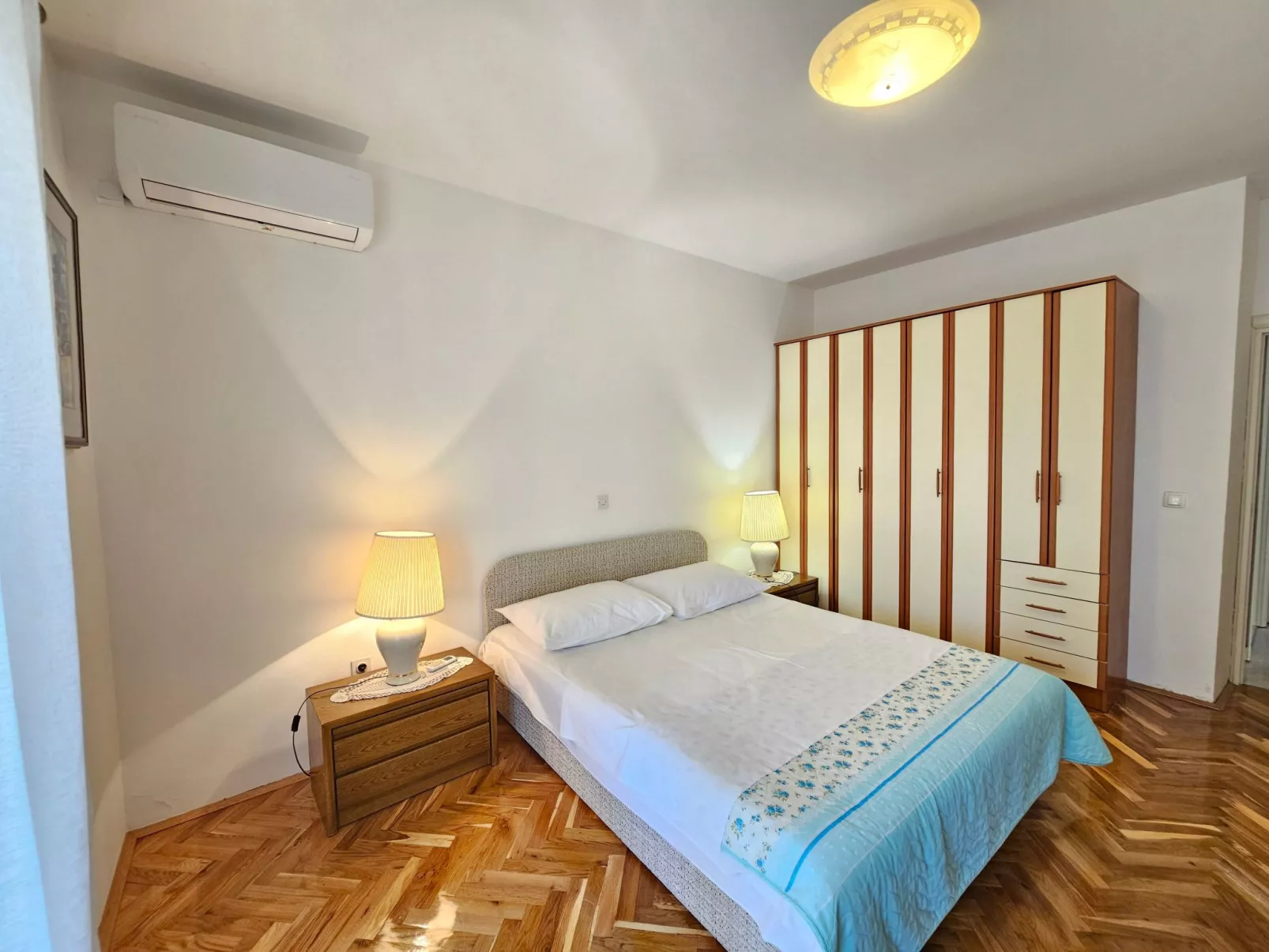 Wohnung für 8 Personen, 150m vom Strand entfernt-Image-tags.info