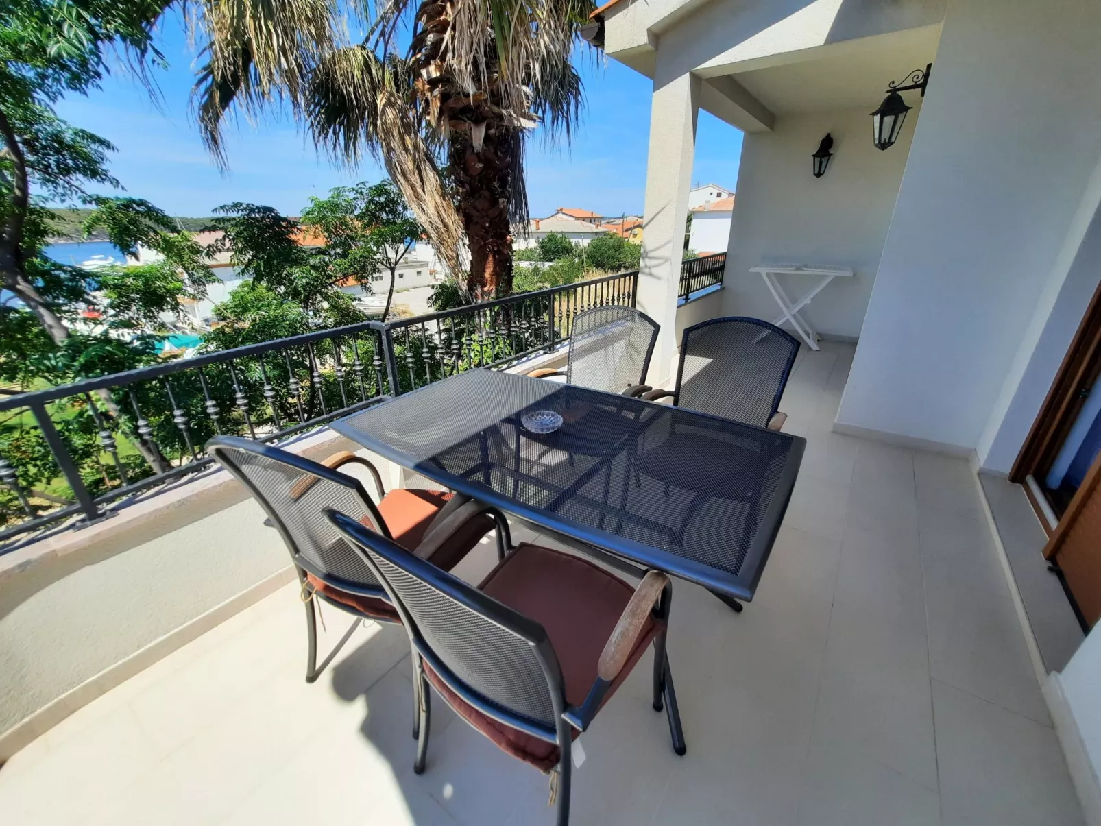 Appartement in Barbat mit Großer Terrasse-Image-tags.info