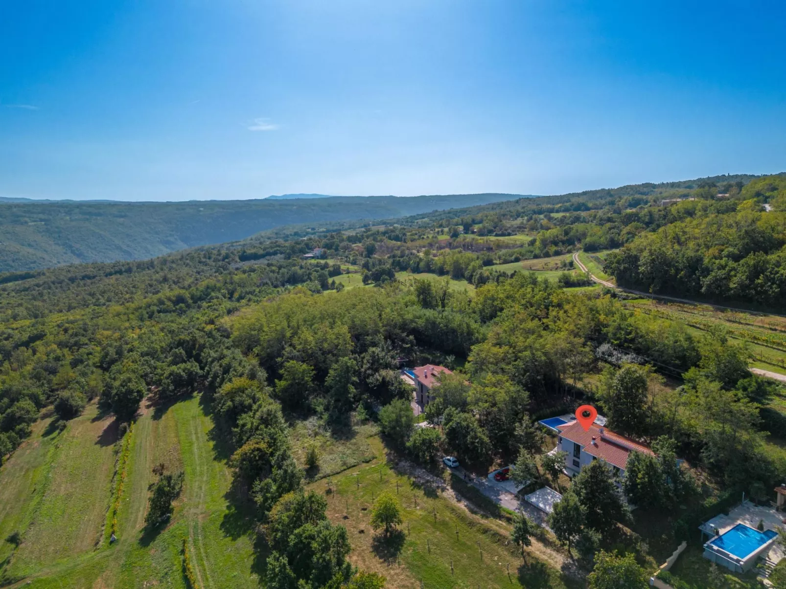 Für 5 Personen und 1 Kind in Kukurini, Istrien (Binnenland von Istrien)-Buiten