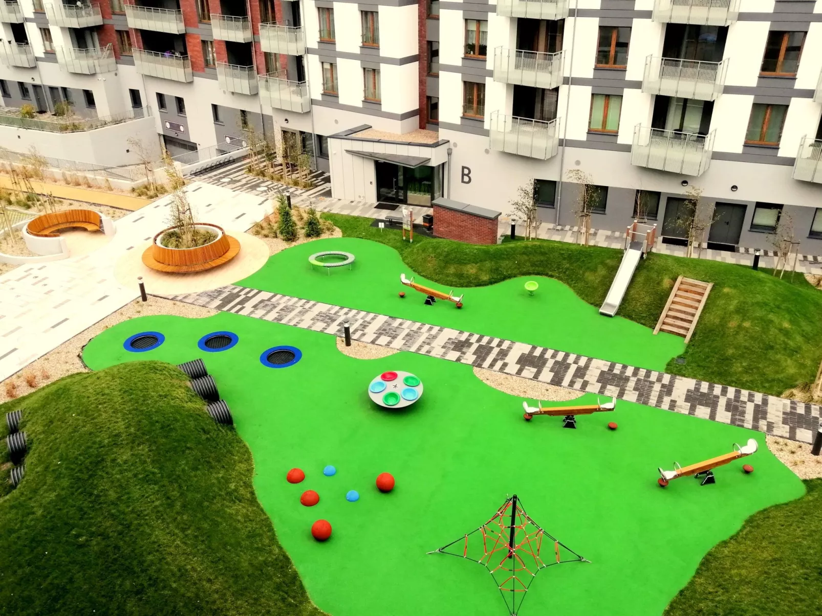 "Mazowiecka Park" mit Balkon