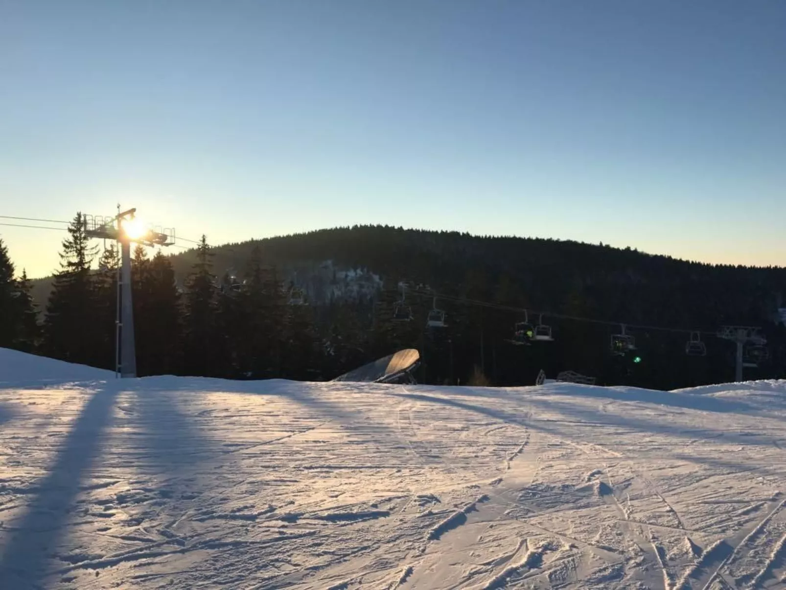 Berg- und Seeblick am Hillebachsee-Buiten