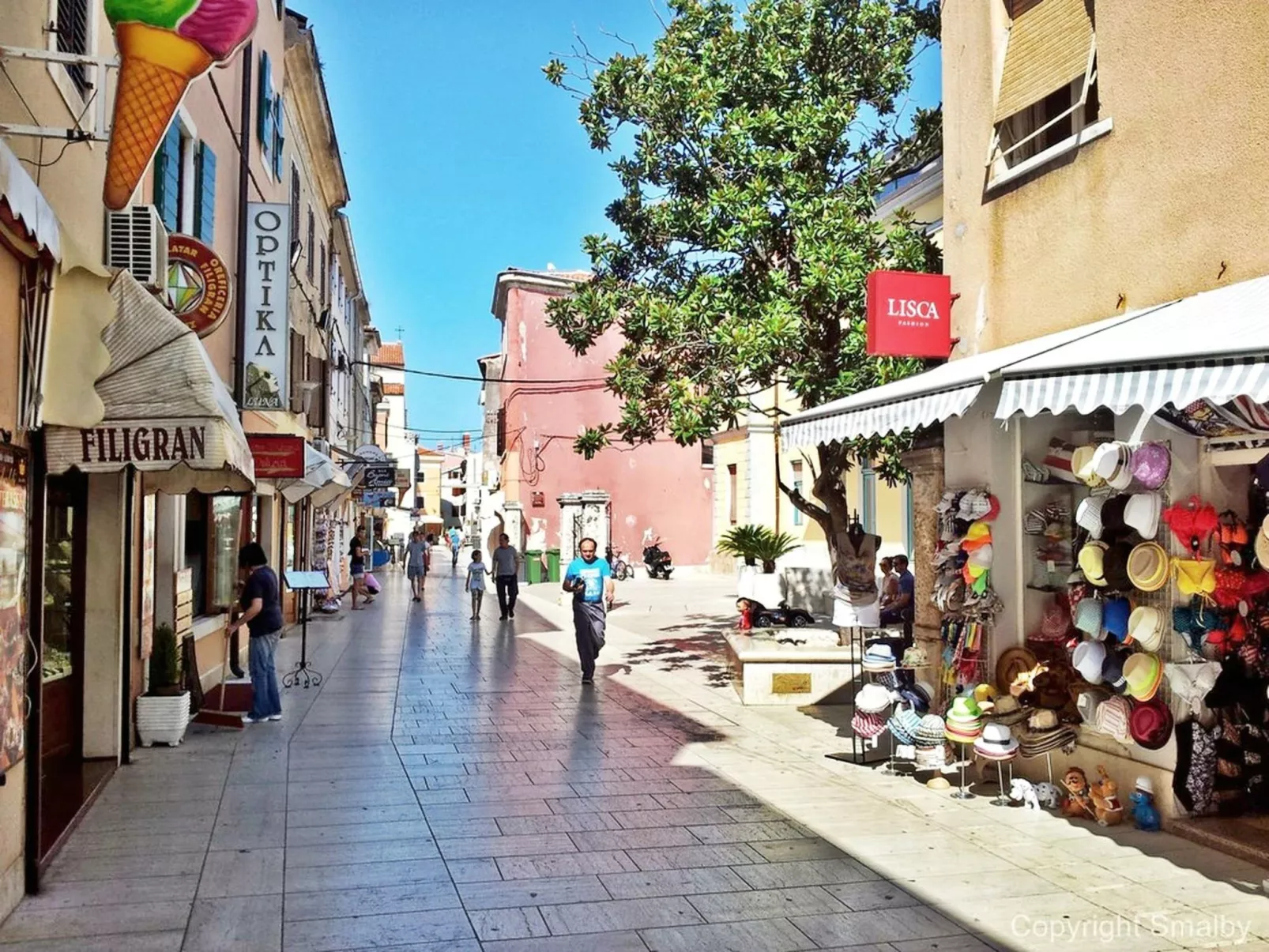 Apartment Nika1 Umag mit Pool und Whirlpool 400 Meter vom Strand entfernt - Buiten