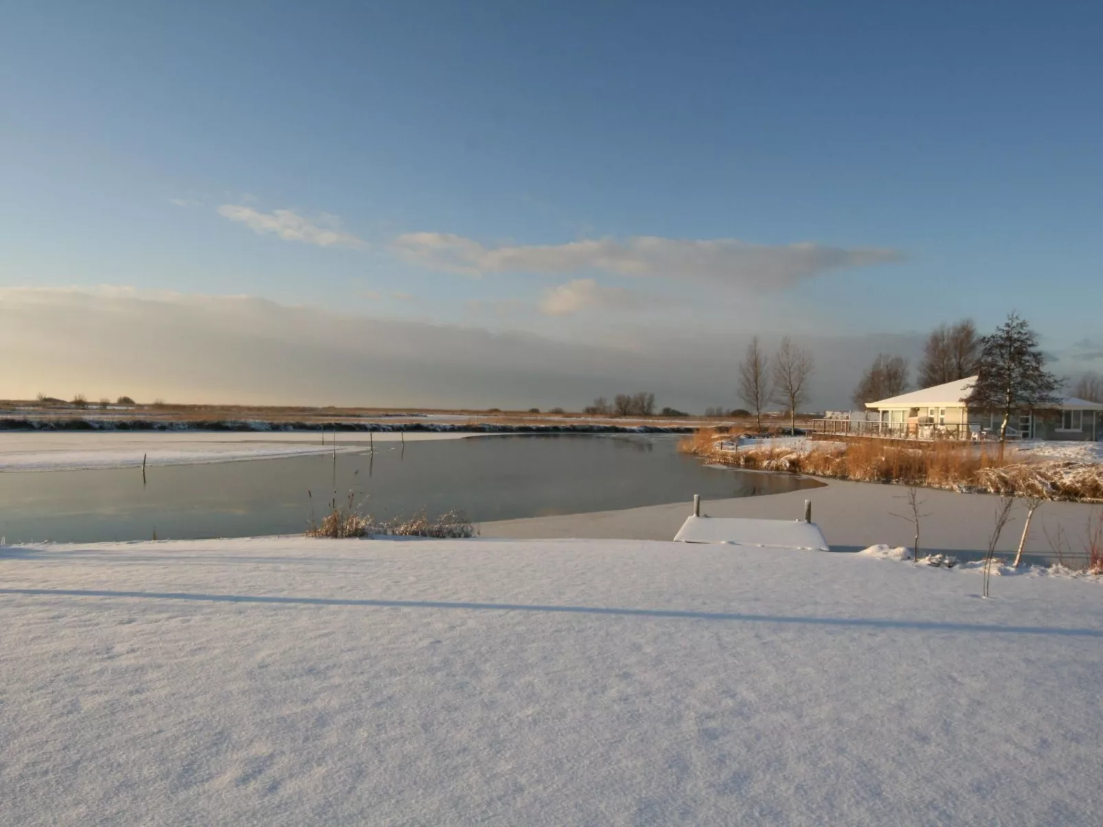 Starvilla in Makkum mit Sauna und schöner Aussicht-Buiten
