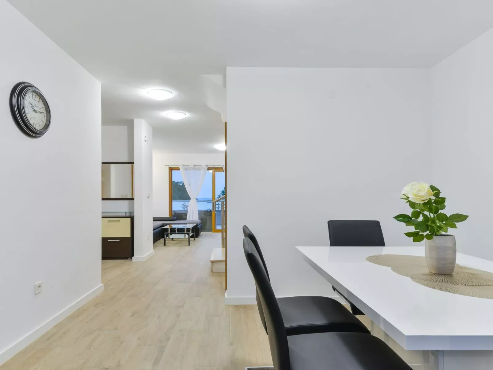 Villa mit Dachterrasse und Pool - Agentur TA Leut-Binnen