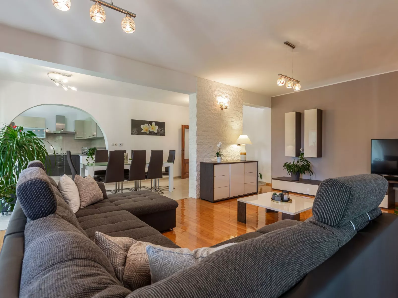 Villa Anavi mit privatem Pool und großem Garten-Binnen