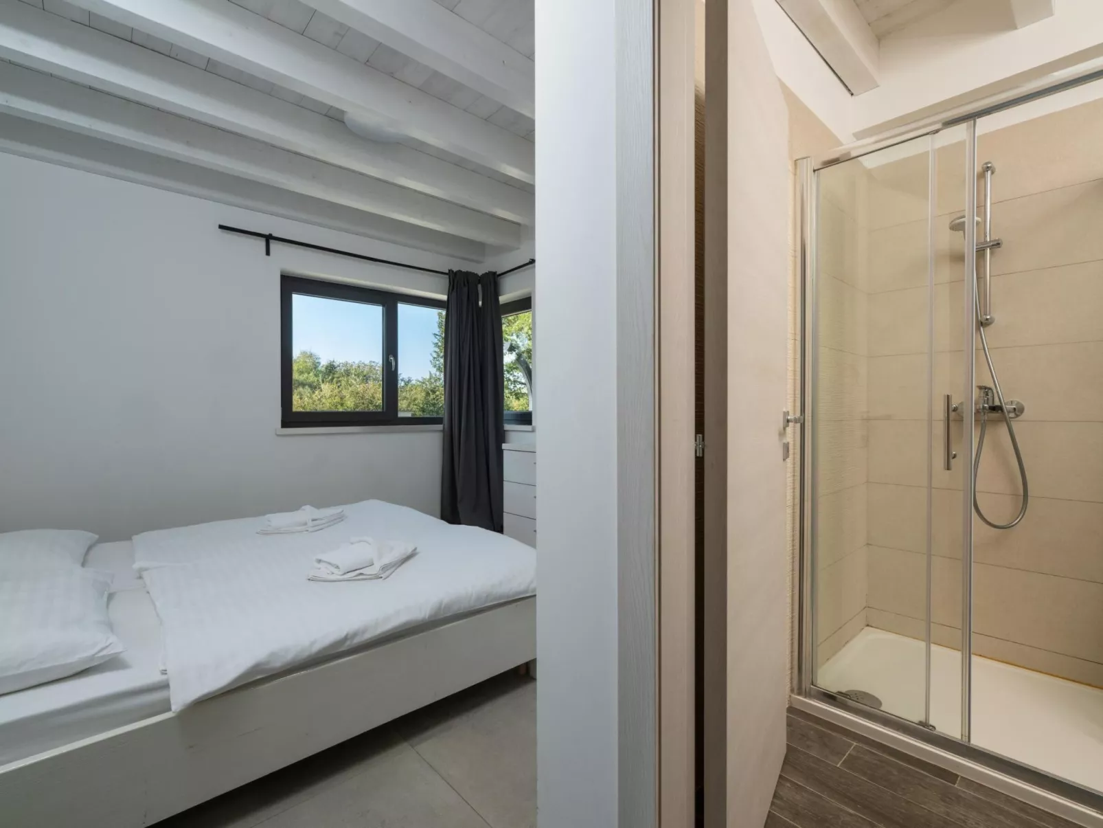 Villa Sole am Meer mit Pool, Sauna, Whirlpool-Image-tags.info