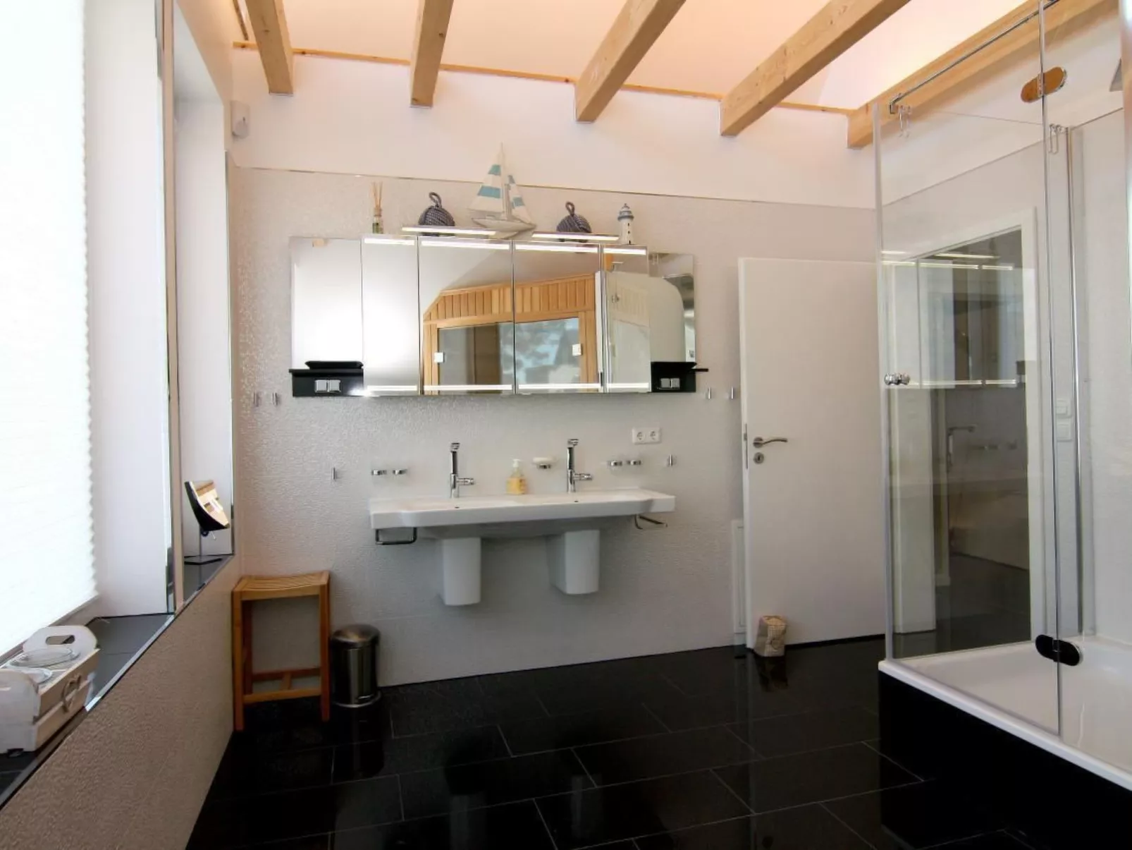 "Haus zum Kapitän"-Binnen