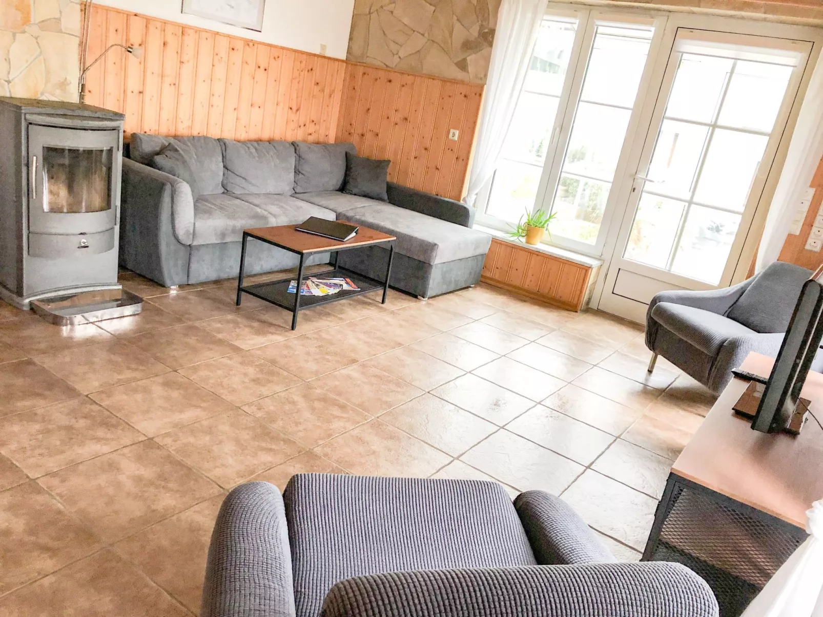 Gemütliche Wohnung in Niederpoyritz mit Garten-Binnen