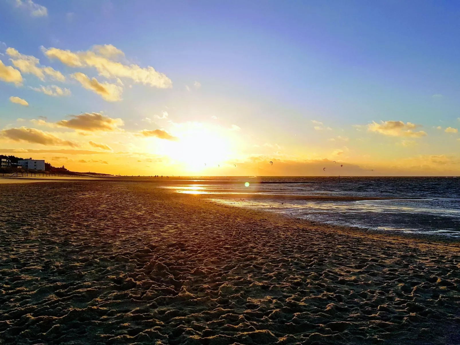 Gemütliche Ferienwohnung für zwei Personen mit sonniger Südterrasse-Buiten