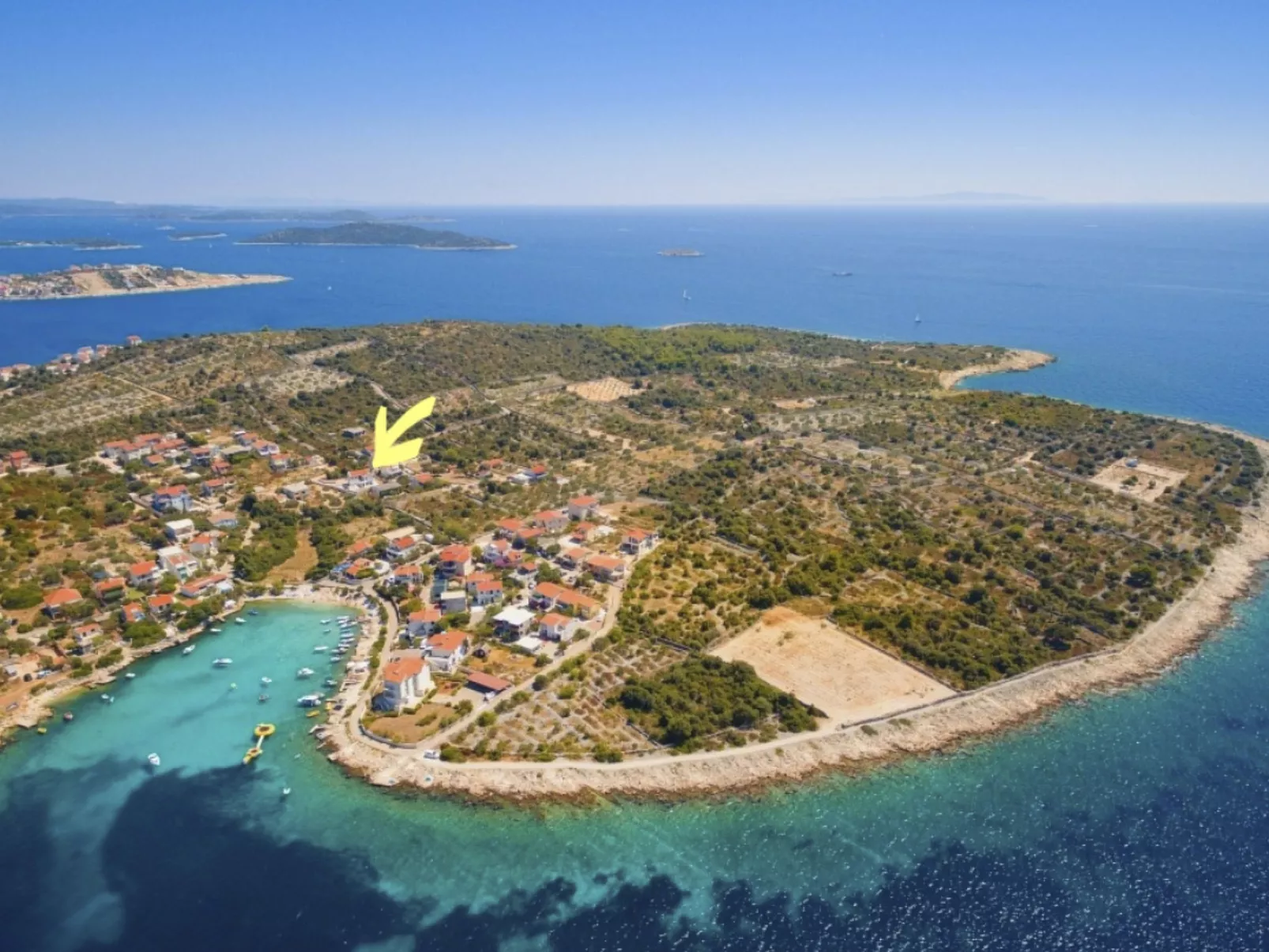 Haus in Dvornica mit privatem Parkplatz-Buiten