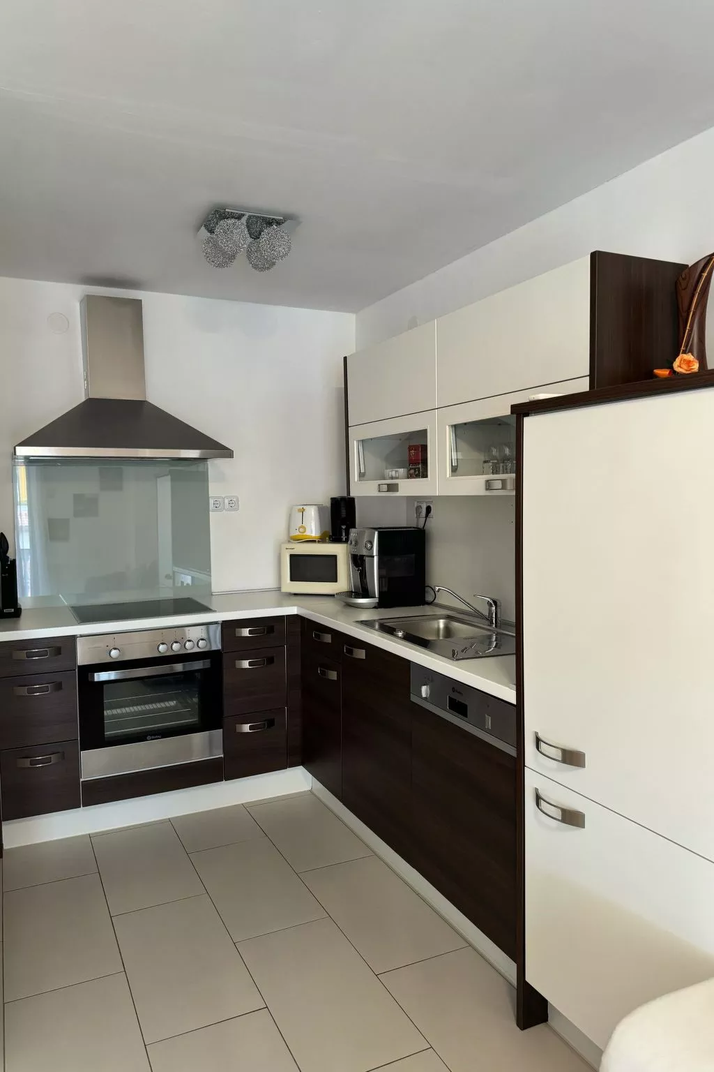 Ella-Image-tags.info