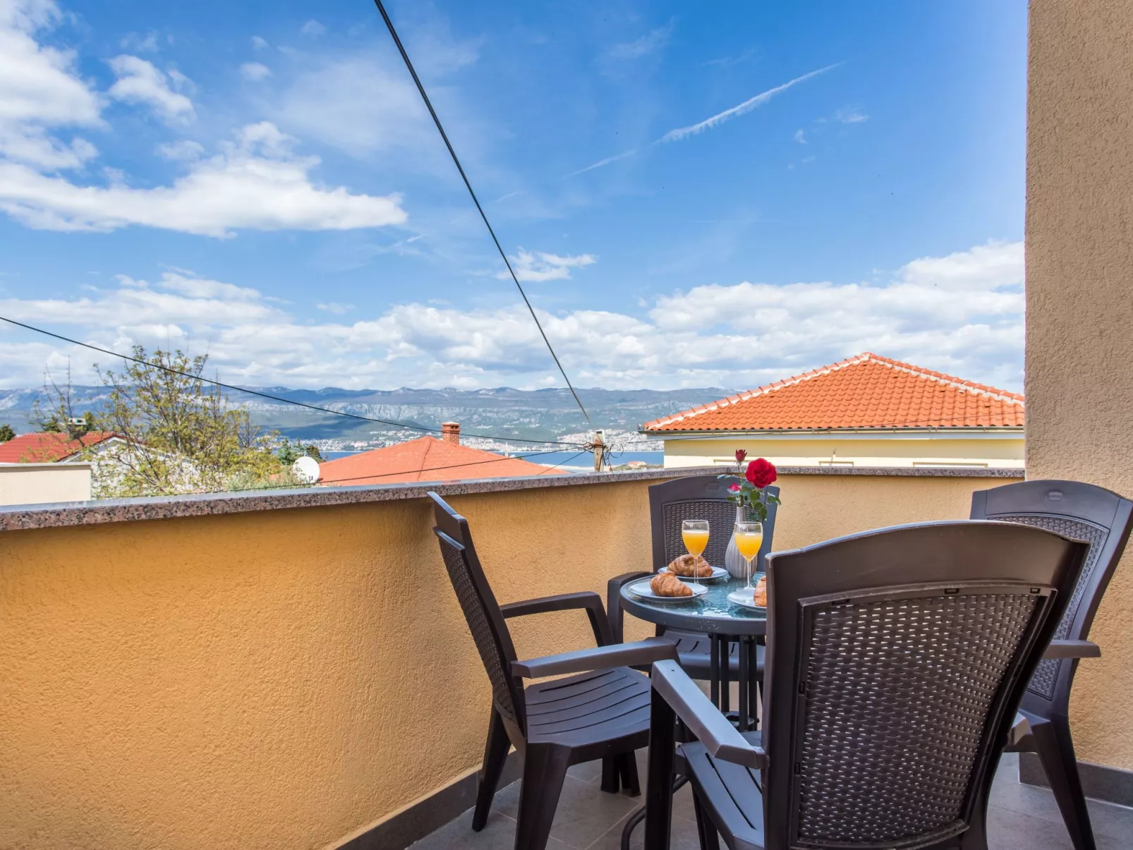 Gästezimmer Tina 6-Buiten