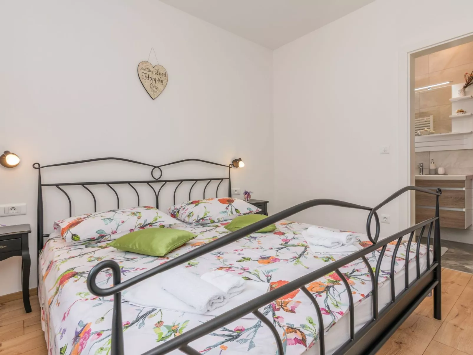 Villa Mia mit beheiztem Pool -von TA Leut Agency-Binnen