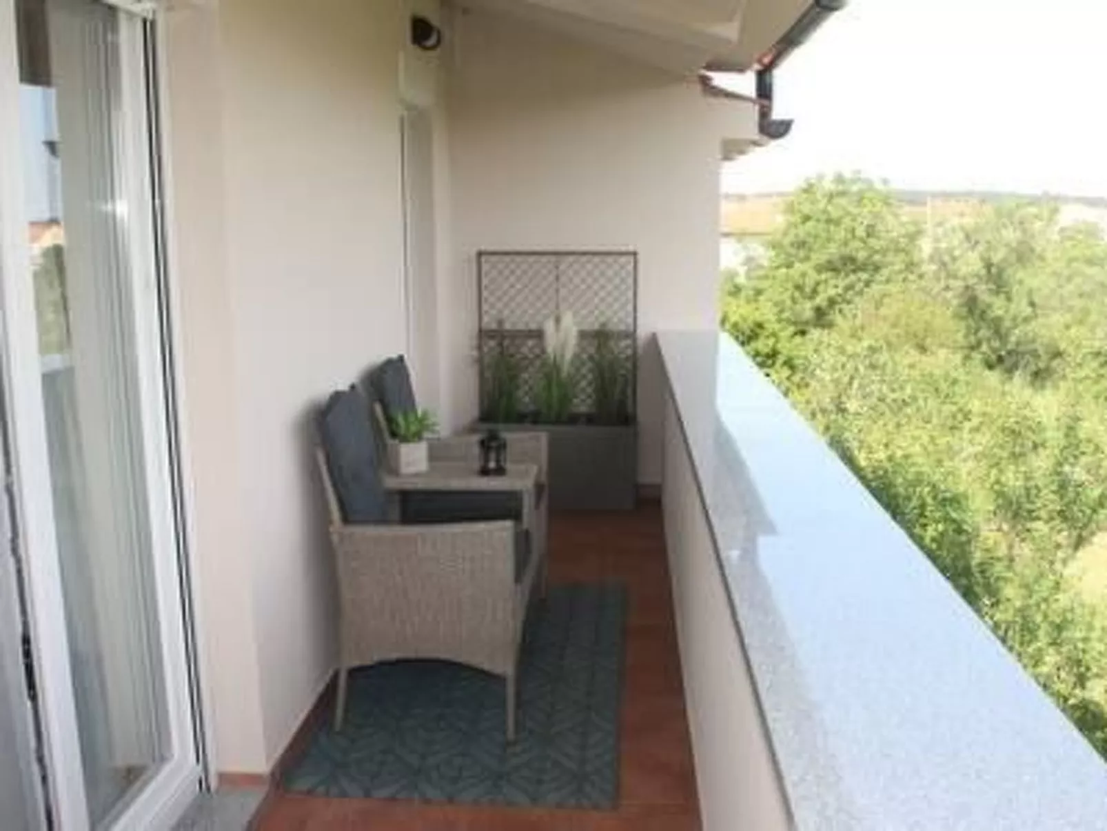 Mit Balkon für vier Personen