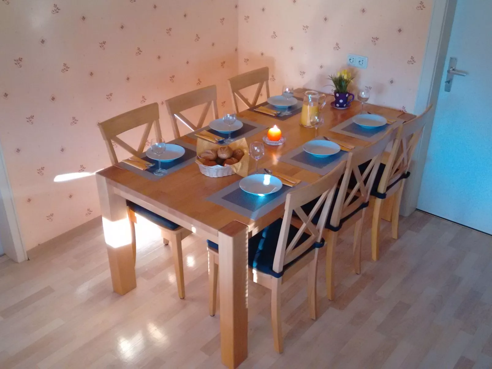 Komfortable Ferienwohnung mit großem Garten