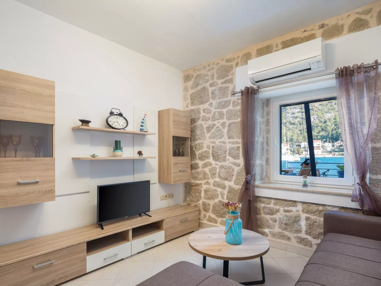 Sonnenaufgang an der Adria - Strandhaus-Binnen