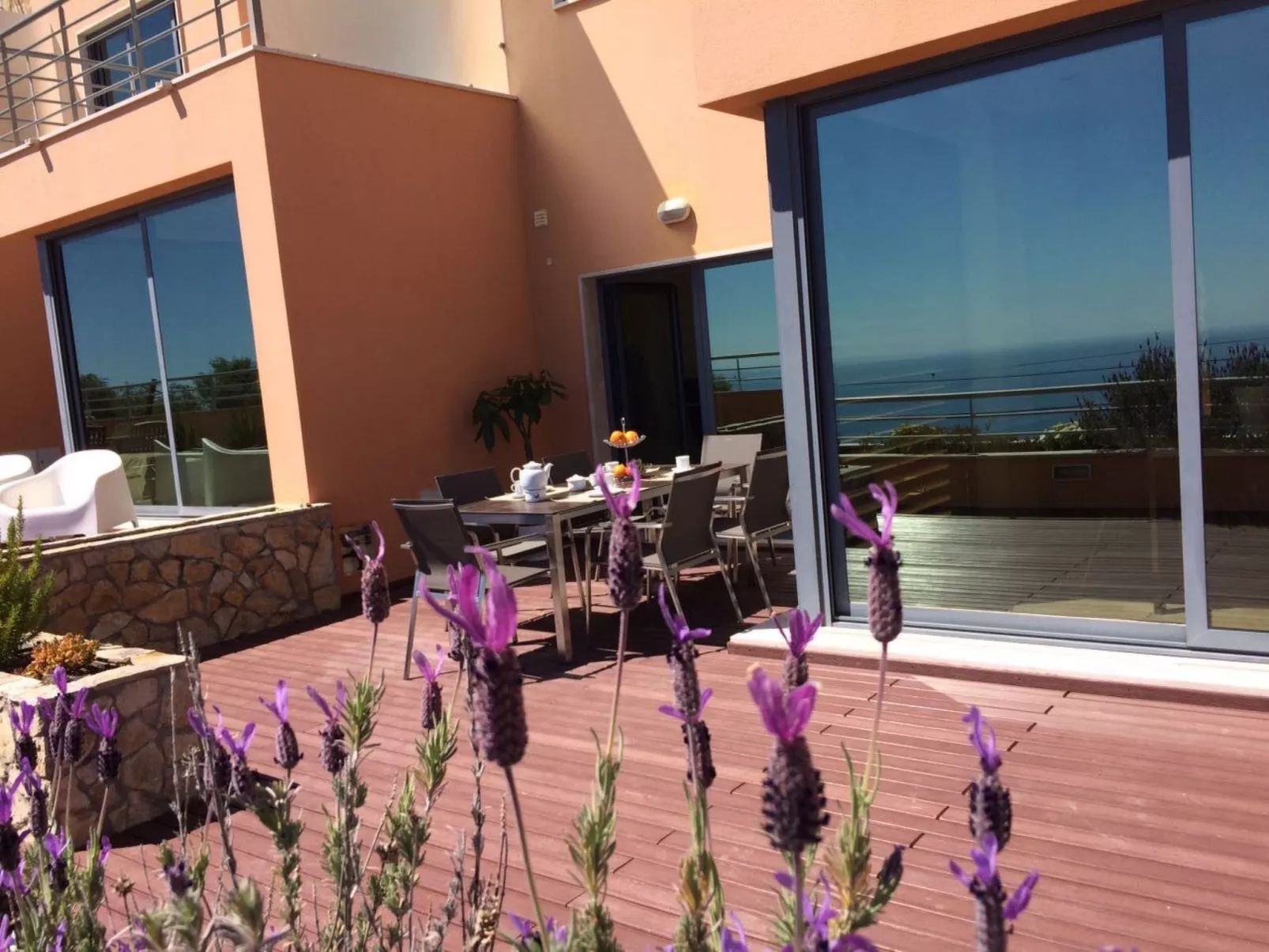 In Sesimbra mit Grill, Terrasse und Garten-Image-tags.info