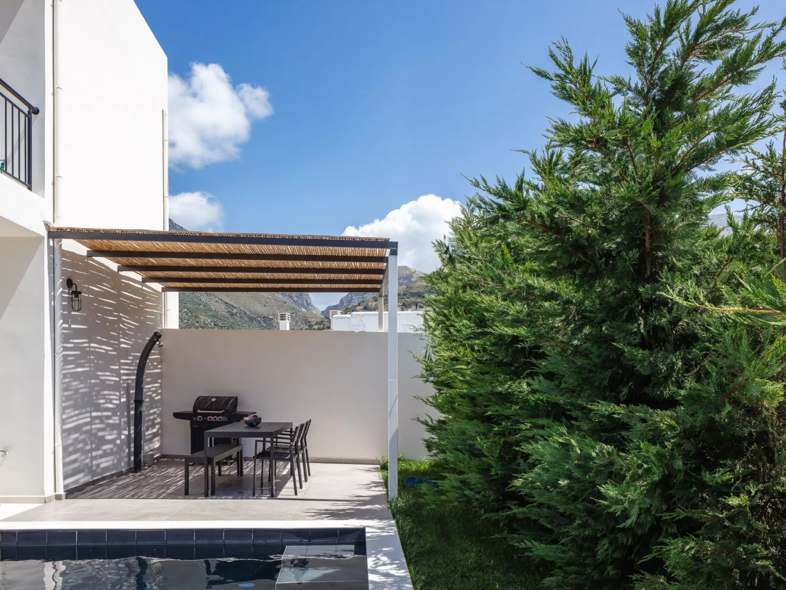 In Plakias mit privatem Parkplatz-Buiten