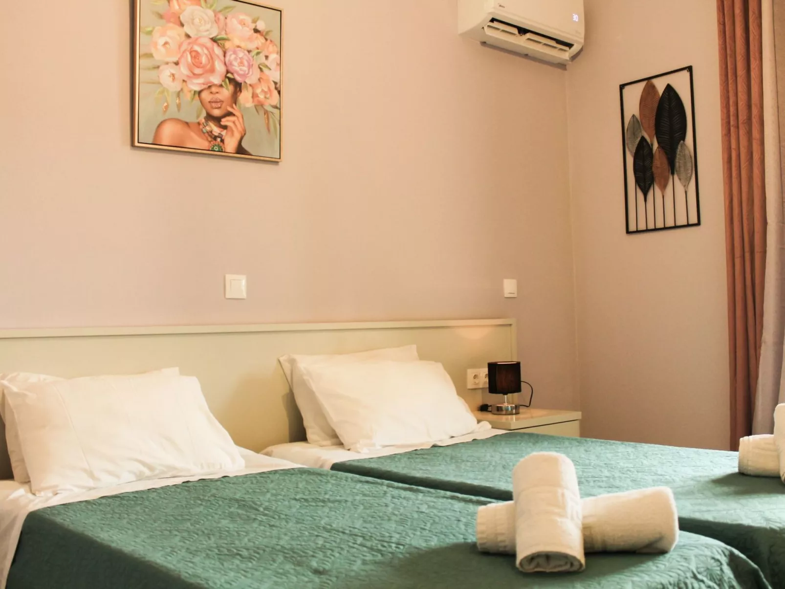 "Condesa Dio" mit Balkon-Binnen