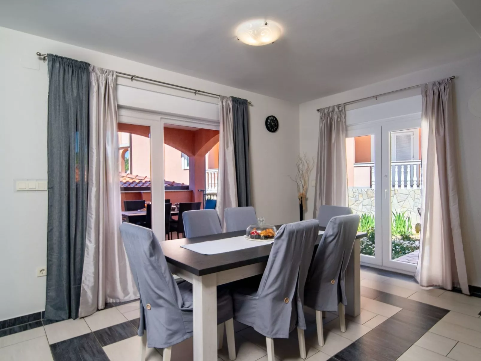 Appartement mit Blick auf das Wasser-Binnen