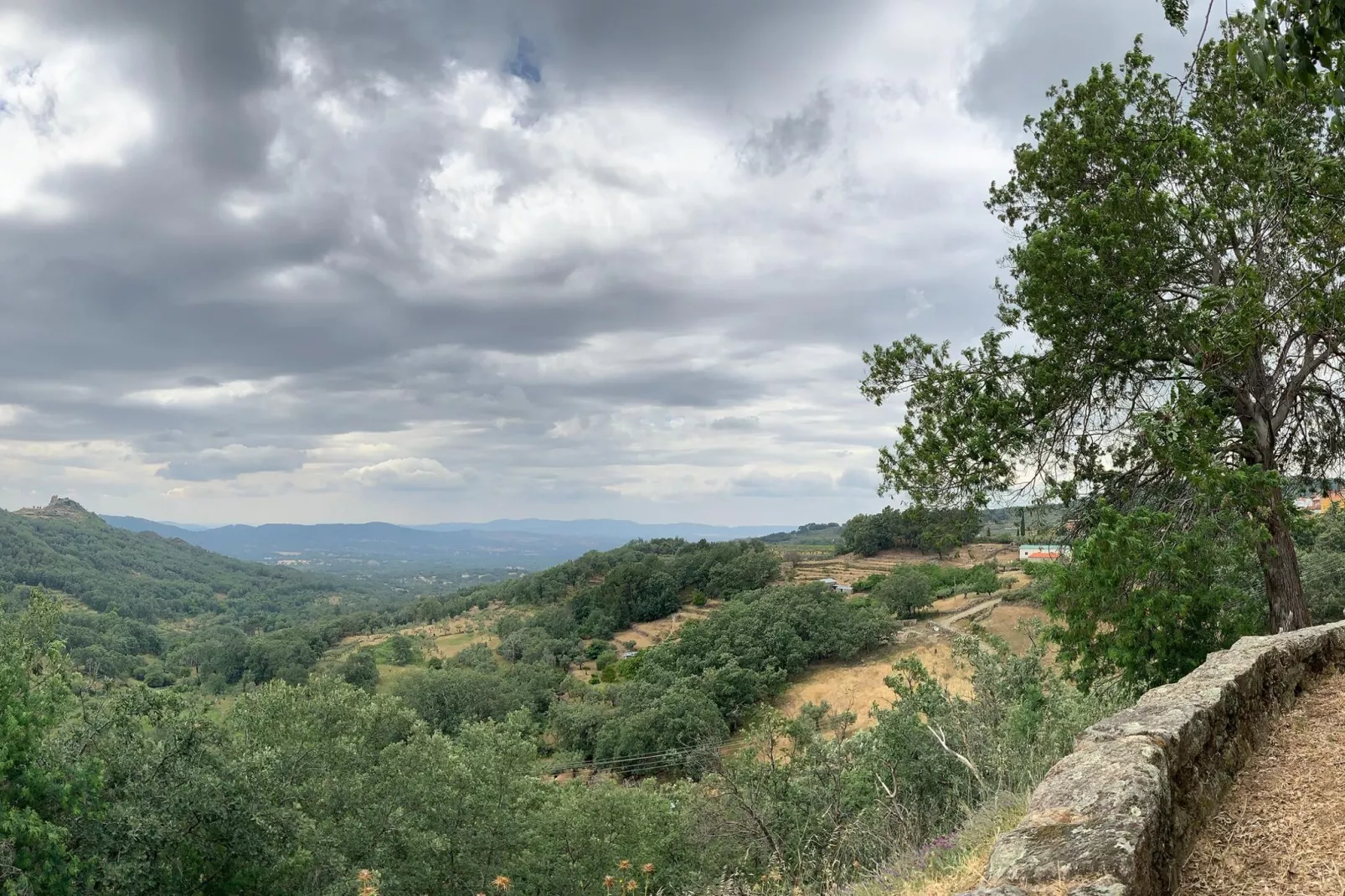 Casa de Pueblo "Rodrigo" Sierra de Gata Cáceres-Gebieden zomer 5km