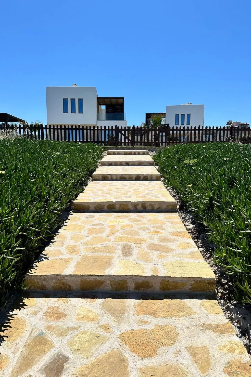 Villa am Strand mit Pool, Kinderbereich und BBQ-Buiten